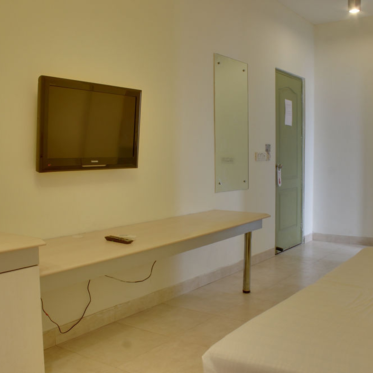 Hotel Oyo Rooms Huda Epicentre 3 Hrs Star Hotel In Gurgaon State Of Haryana We appreciate the time you took to share your wonderful compliments dining offers and room features. hrs