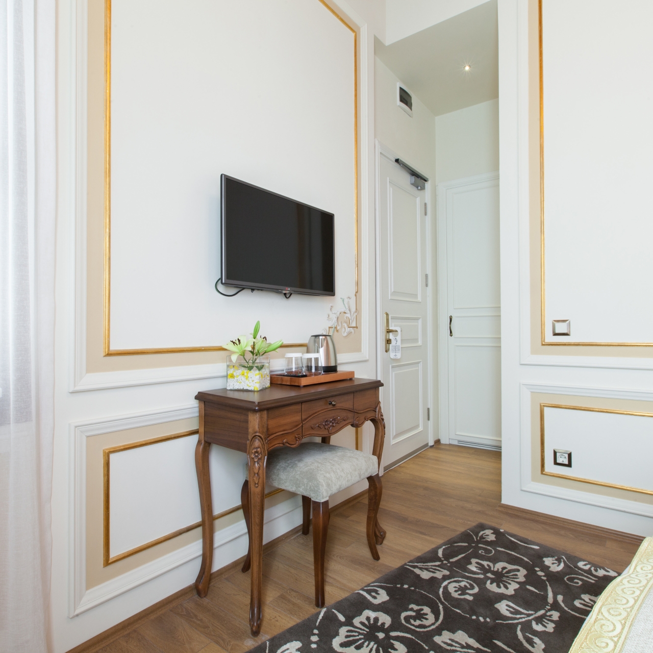 Pera Parma Butik Hotel 3 Hrs Star Hotel In Istanbul Istanbul