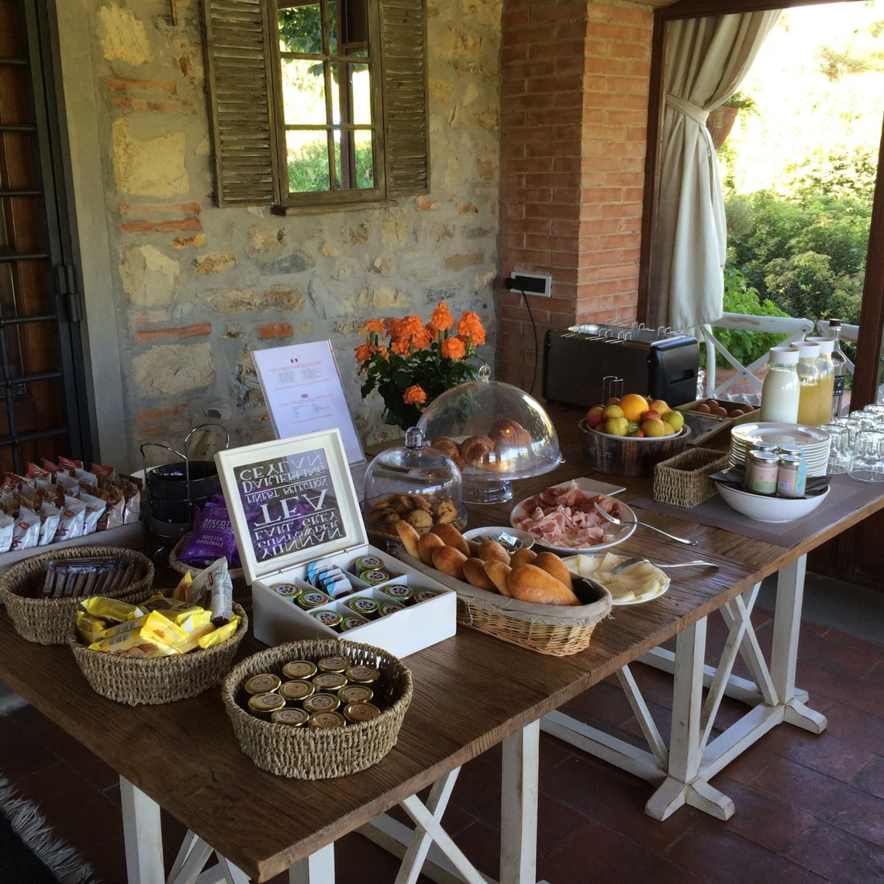 Hotel La Casa Di Rodo In Quarrata Tuscany Hrs For all plans, your dining points balance will carry over from fall semester to spring semester.