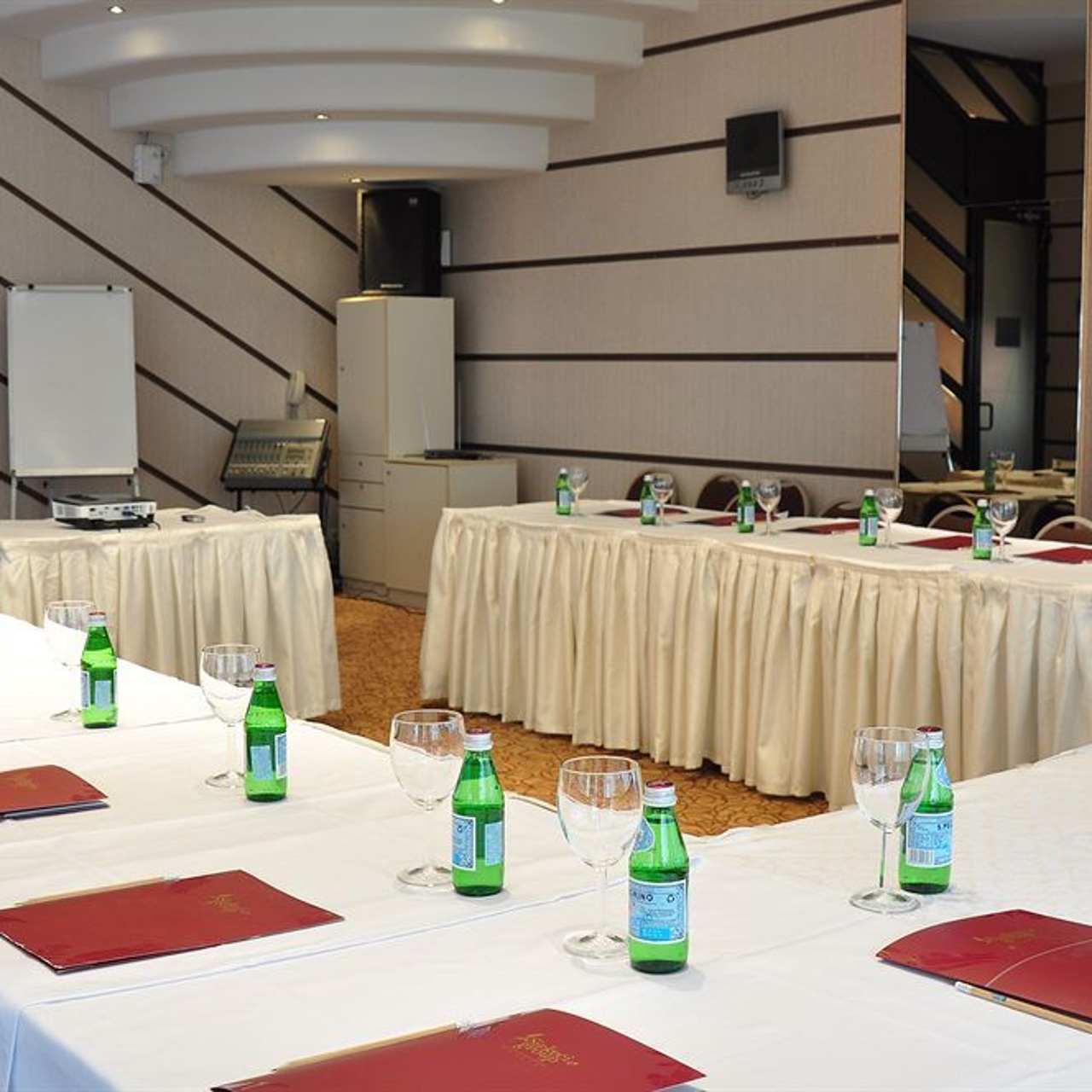 Erboy Hotel Istanbul 3 Hrs Star Hotel In Istanbul Istanbul