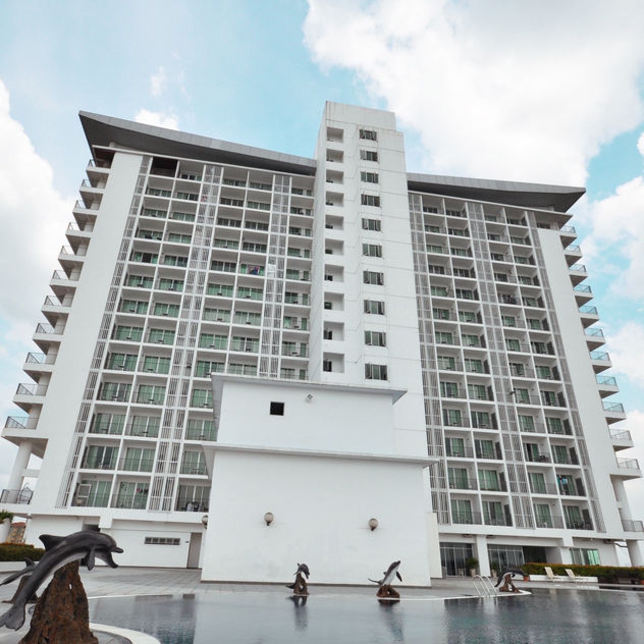 Hotel Bayu Marina Resort 3 Hrs Star Hotel In Johor Bahru Plentong Johore