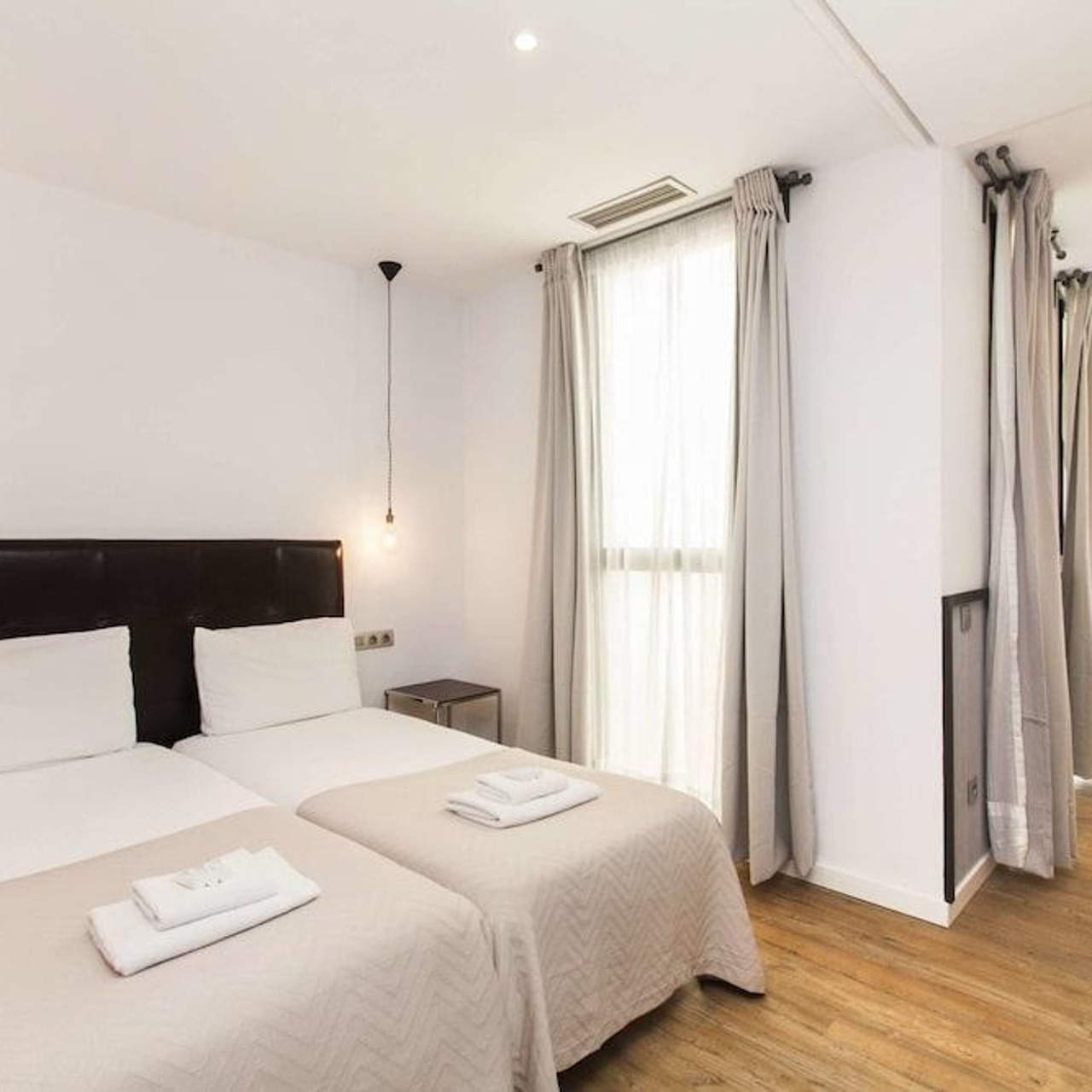 Hotel SSG Liceo Apartments - 3 HRS star hotel in Barcelona (Catalonia)