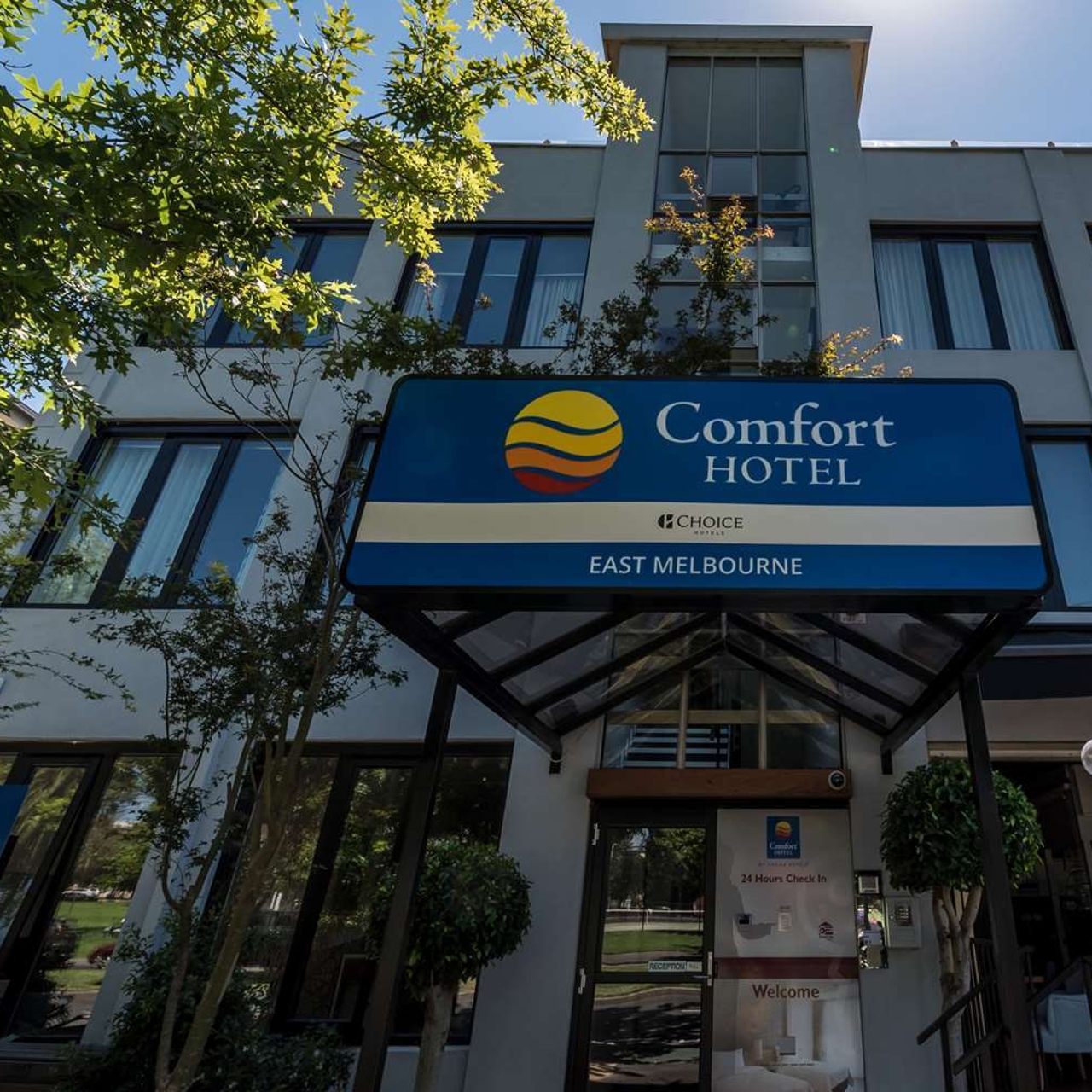 Comfort Hotel East Melbourne Australia At Hrs With Free Services