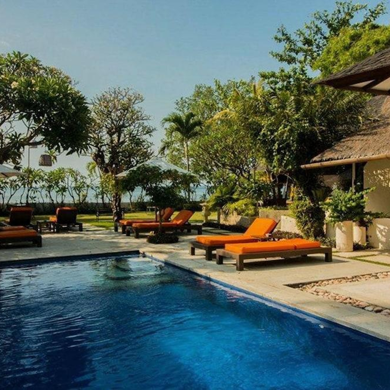 Frangipani Beach Hotel - 3 HRS star hotel in Singaraja (Bali)