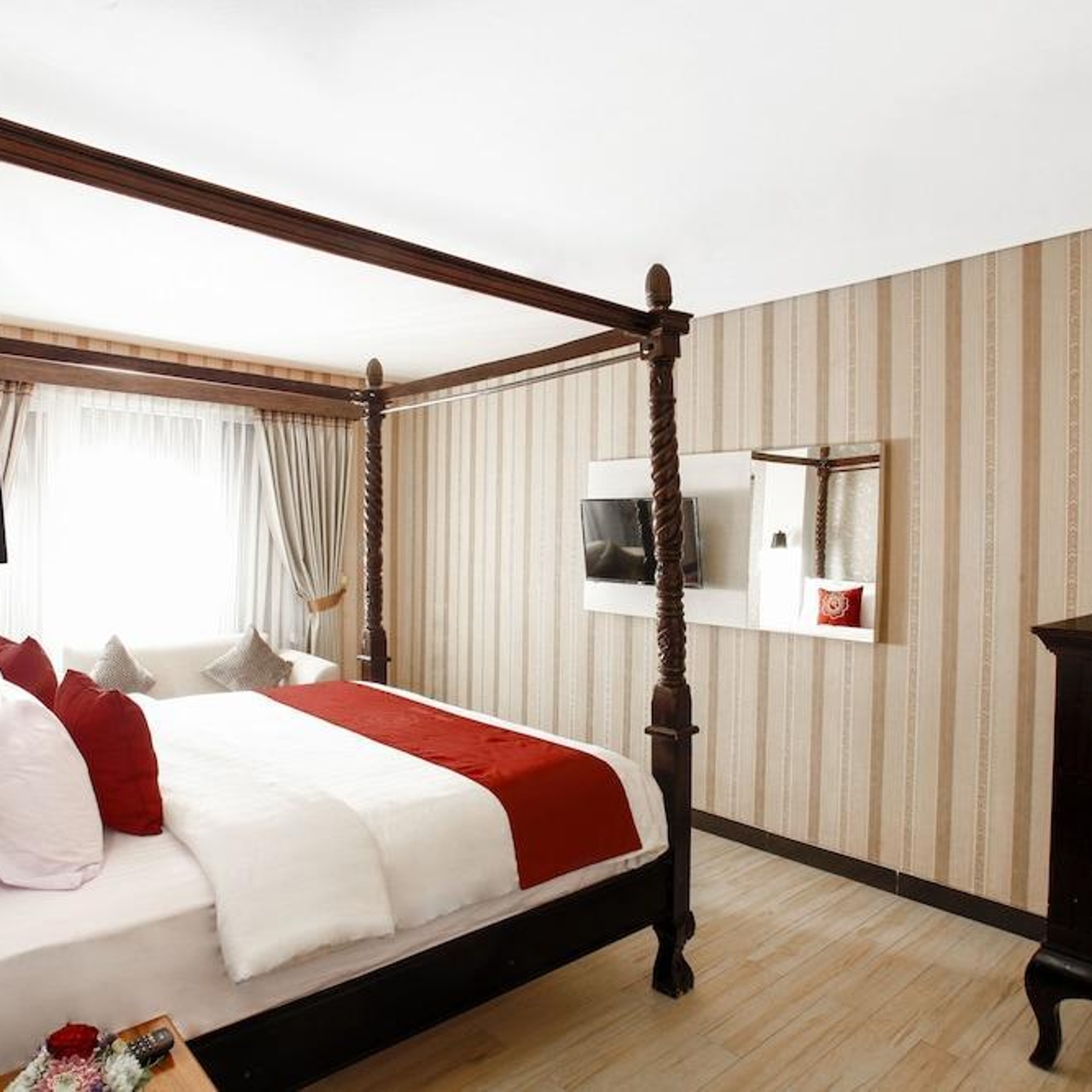 Hotel Puri Saron Baruna Beach 3 Hrs Star Hotel In Singaraja Bali Puri saron hotel madangan 3* курорт, бали, индонезия. hotel puri saron baruna beach 3 hrs