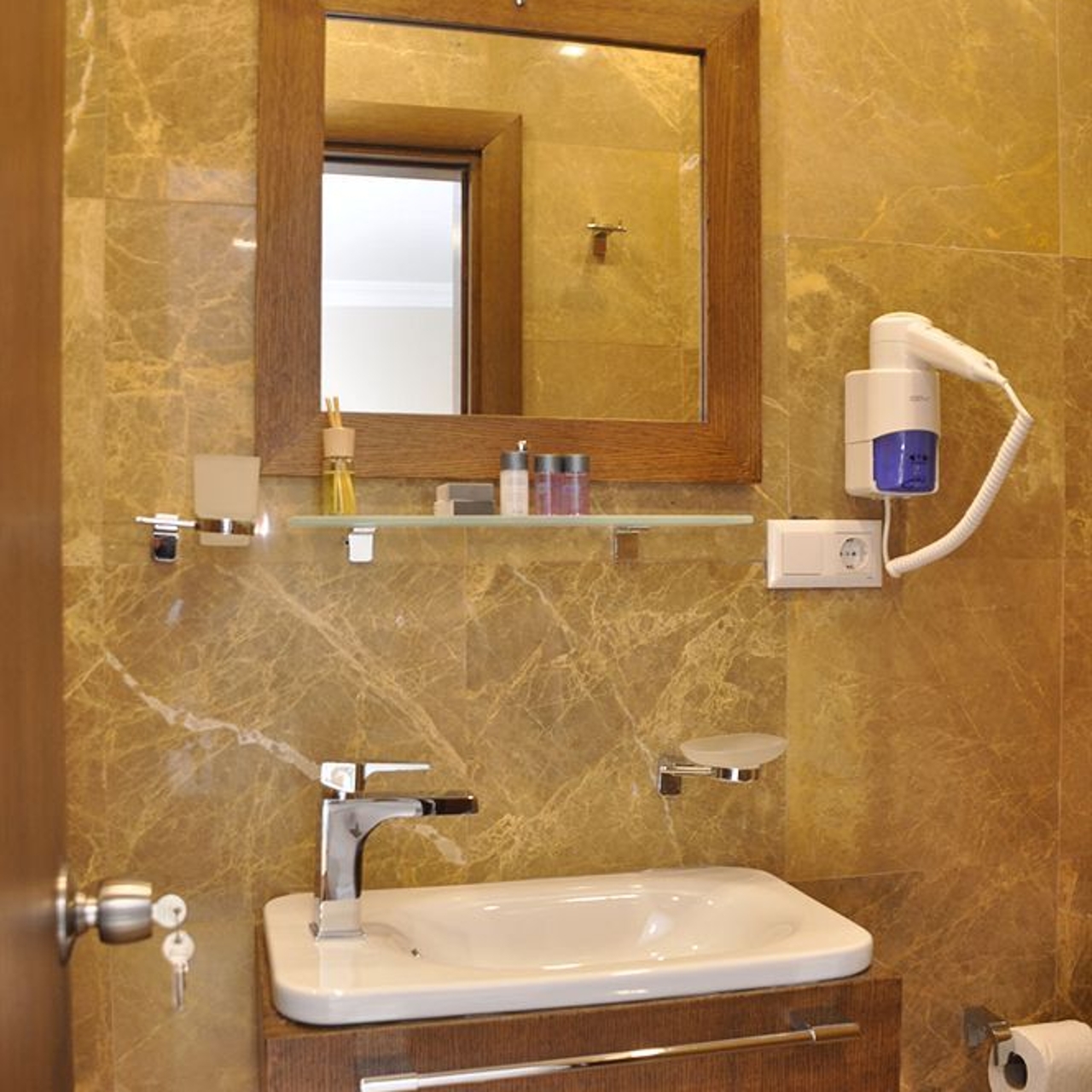 Akkan Luxury Hotel In Bodrum Mugla Hrs