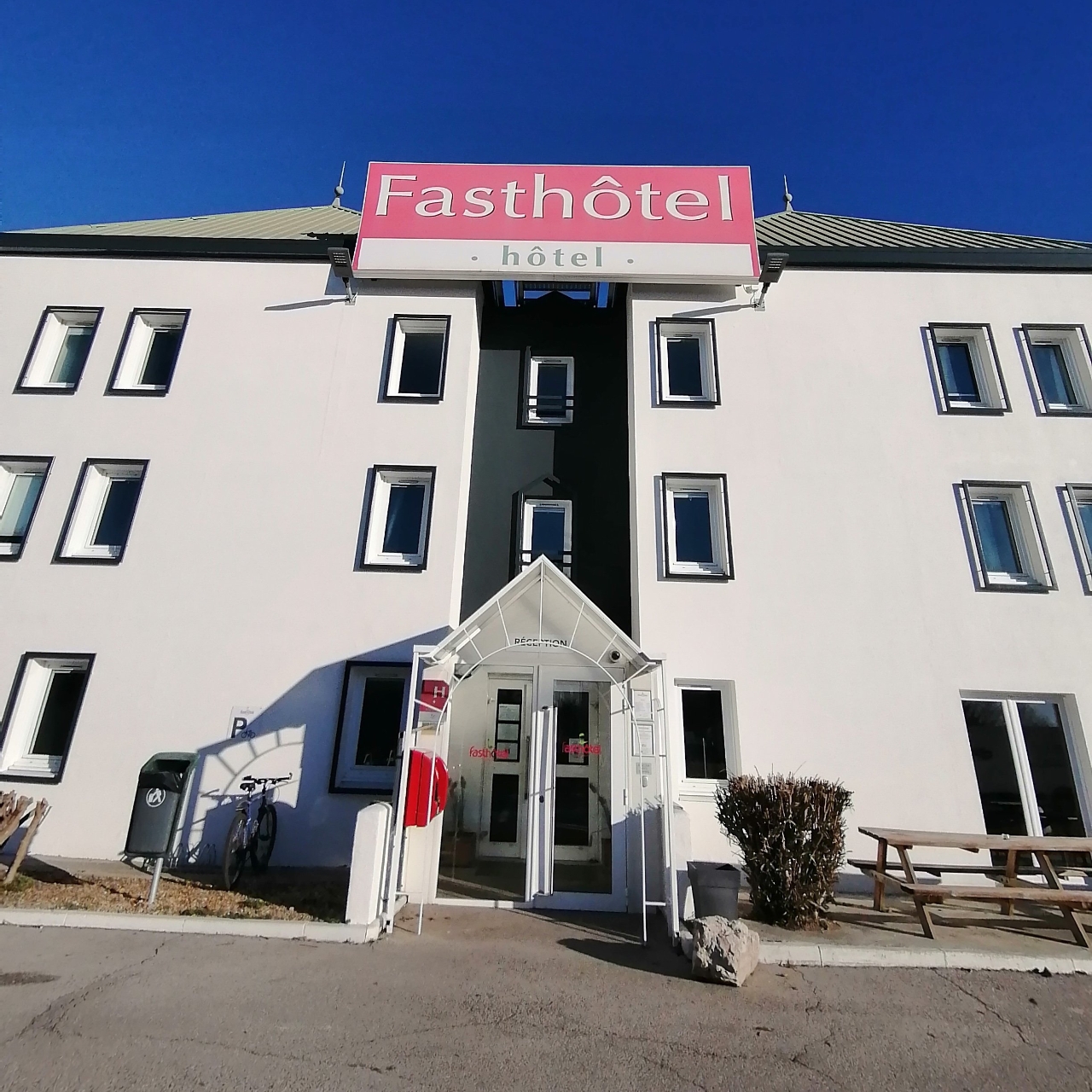 FastHotel Montpellier Ouest - Saint-Jean-de-Védas chez HRS avec services  gratuits