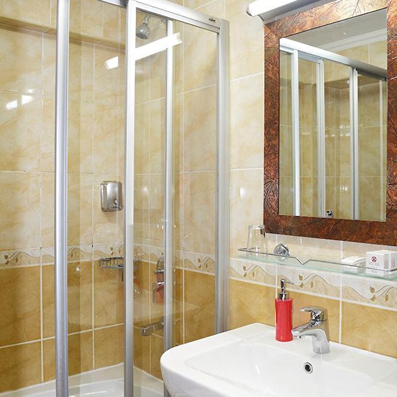 Hotel Yuksel 3 Hrs Star Hotel In Istanbul Istanbul