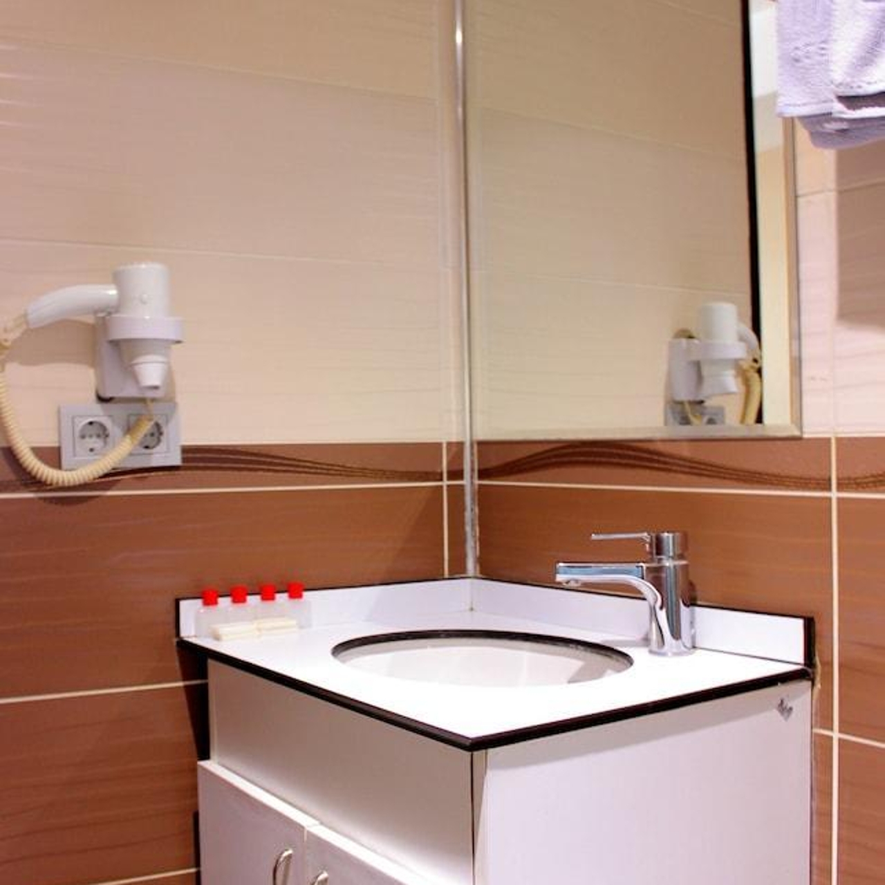 Hotel Buyuk Paris In Istanbul Istanbul Hrs