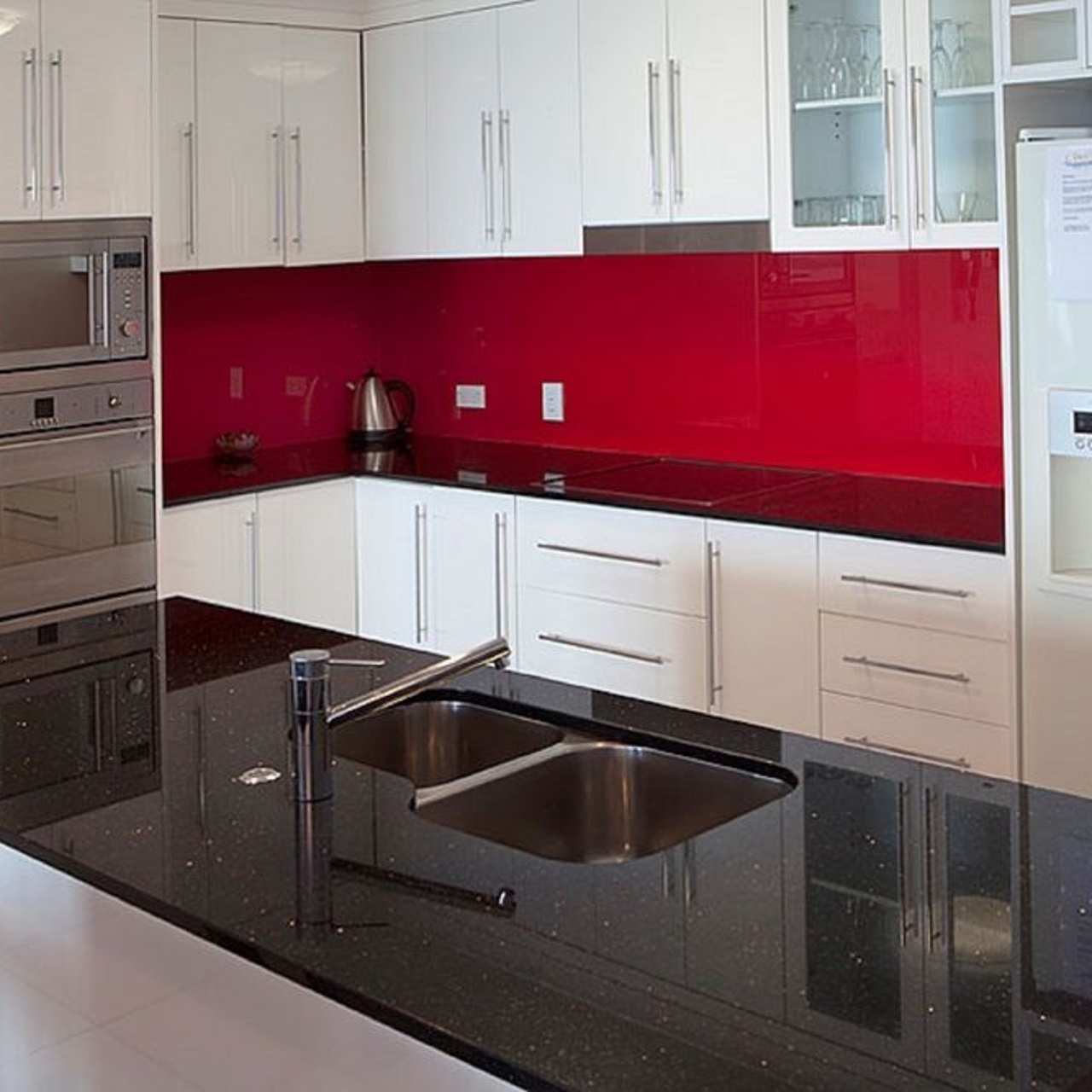 Hotel Waters Edge Apartments Cairns 5 Hrs Star Hotel In Cairns State Of Queensland
