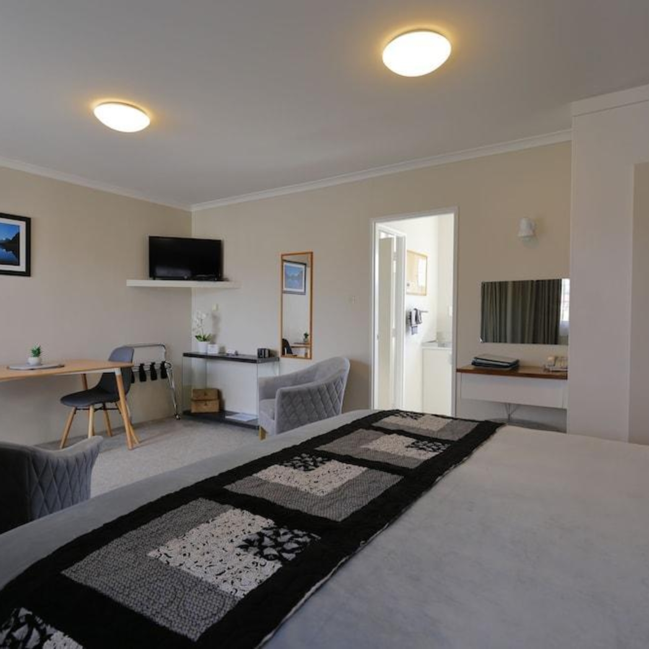 Aden Motel 3 Hrs Star Hotel In Te Anau