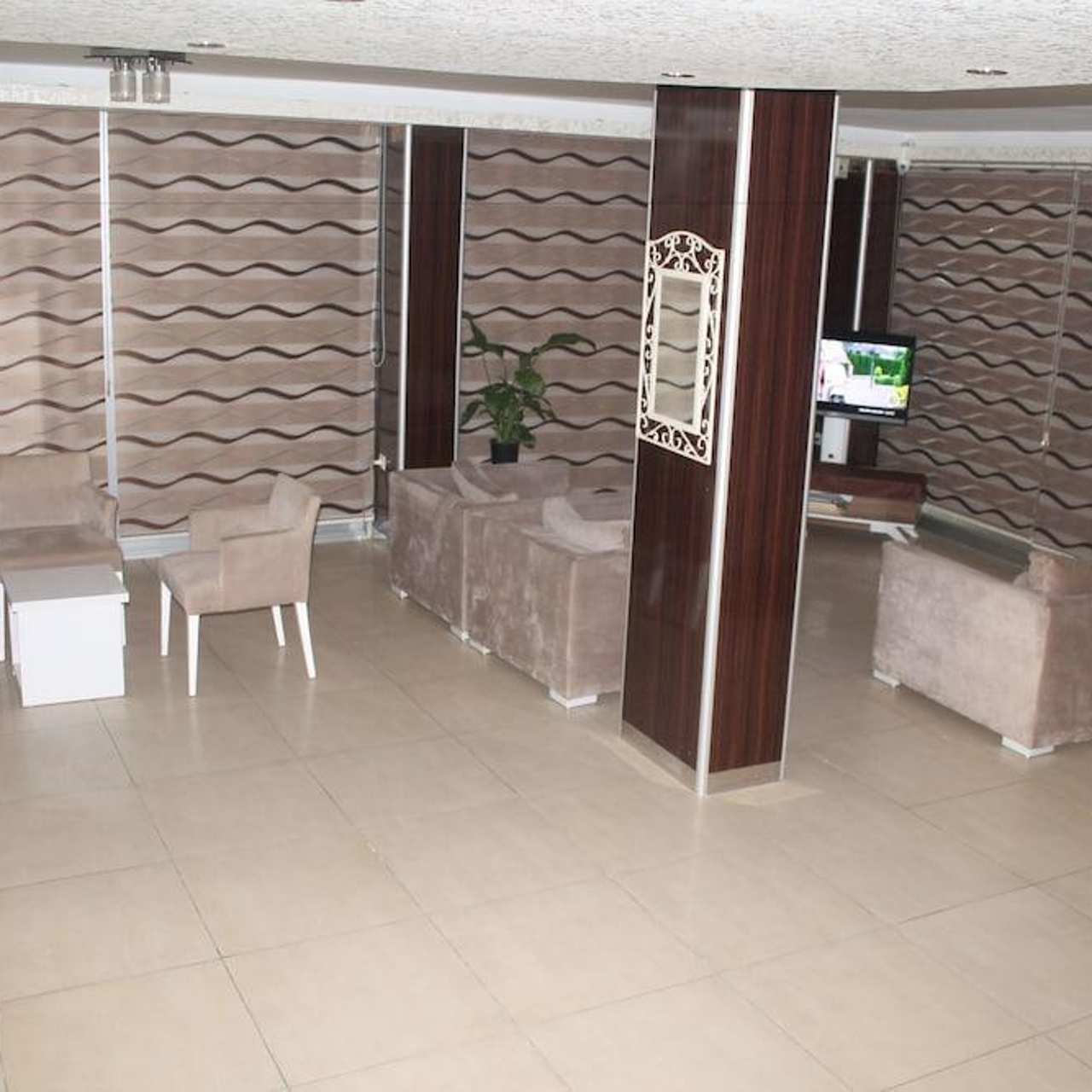 Hotel Sato Otel Lara In Barinak Antalya Ili Hrs