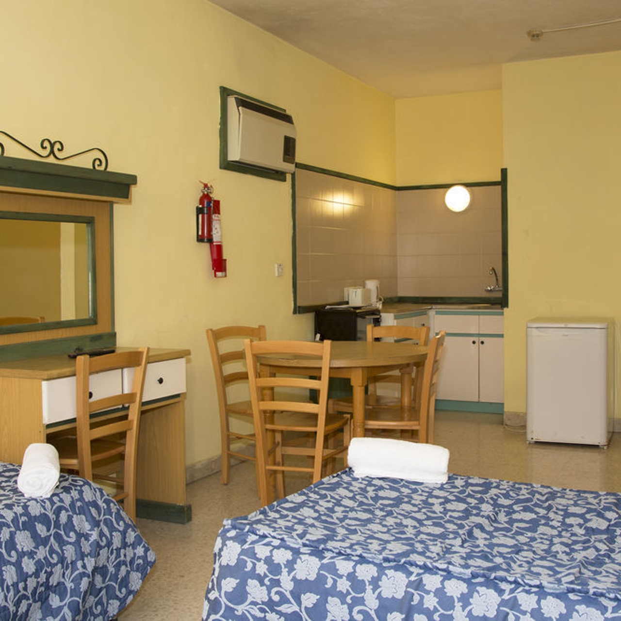 Hotel Burlington Apartments 3 Hrs Star Hotel In San ġiljan