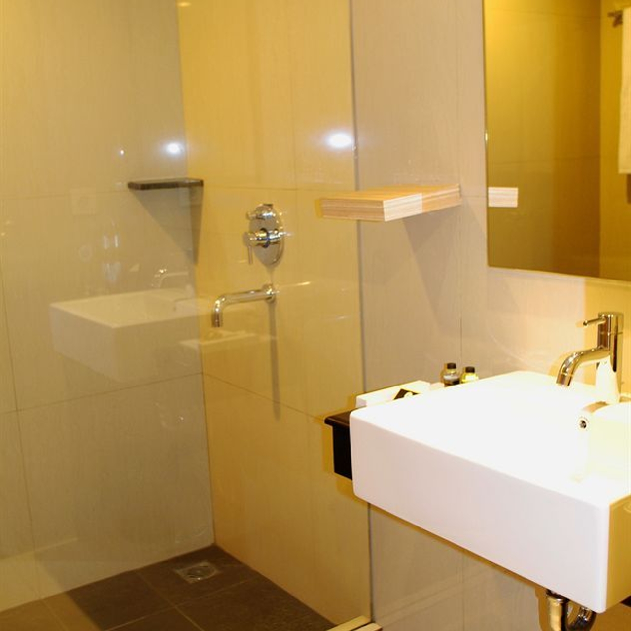 Hotel Dafam Pekanbaru 3 Hrs Star Hotel In Pekanbaru