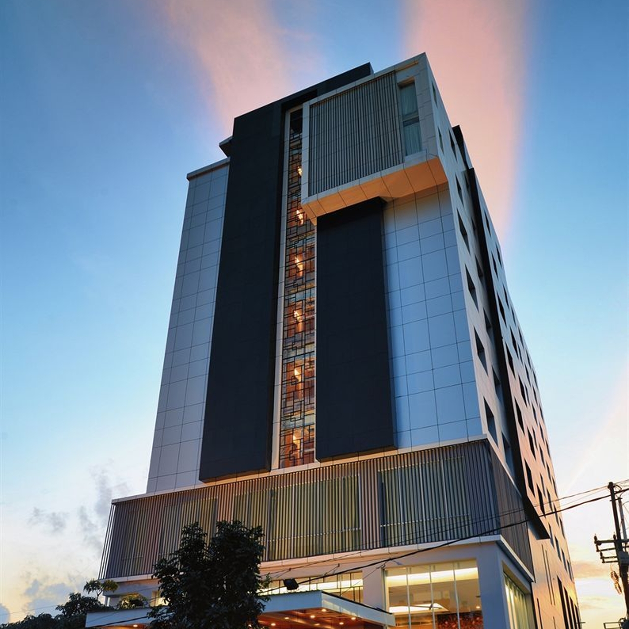 Hotel Dafam Pekanbaru 3 Hrs Star Hotel In Pekanbaru