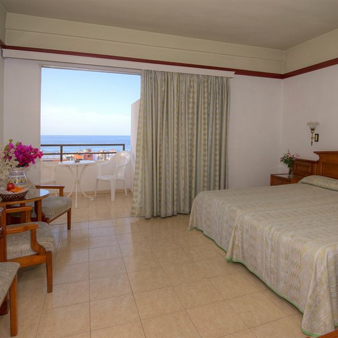 Hotel Elegance Dania Park en Puerto de la Cruz en HRS con servicios  gratuitos