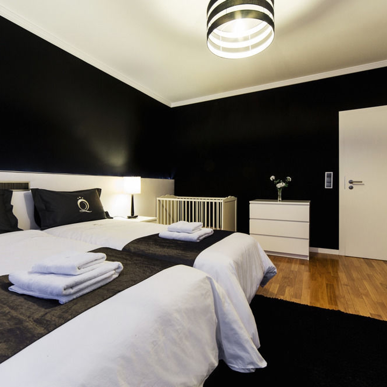 Luxembourg Luxembourg Luxembourg L Europe Hrs