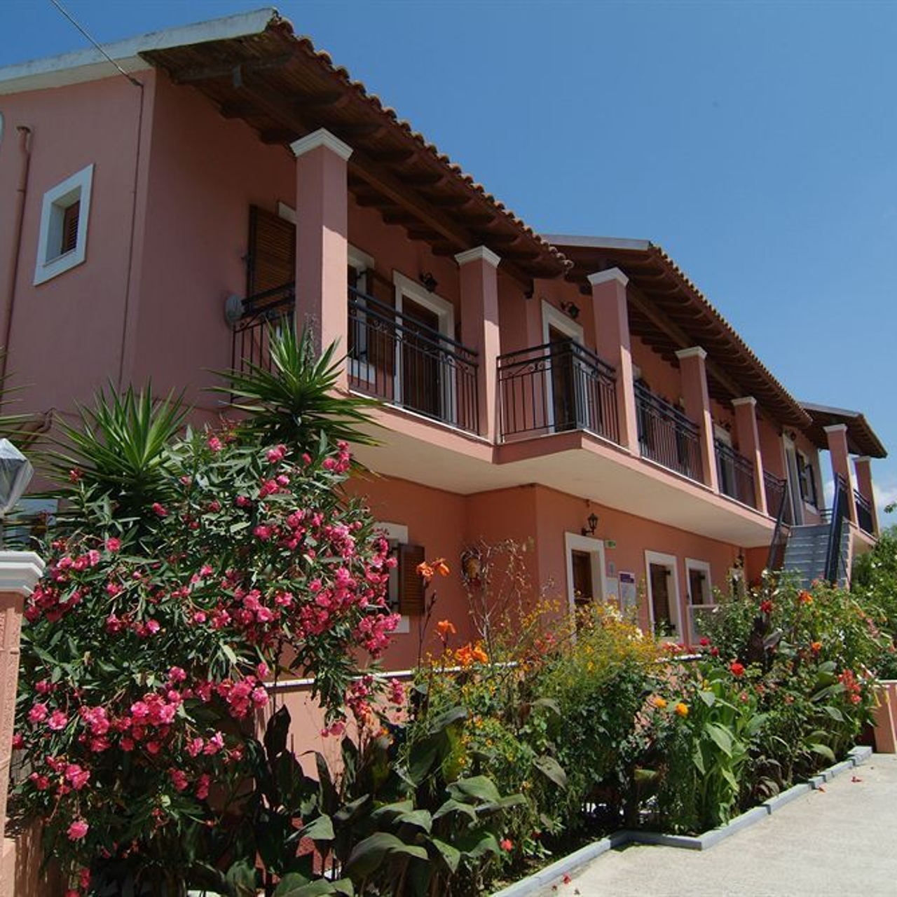 Hotel Chrysanthy Apartments In Sidari Corfu Ionian Islands Hrs