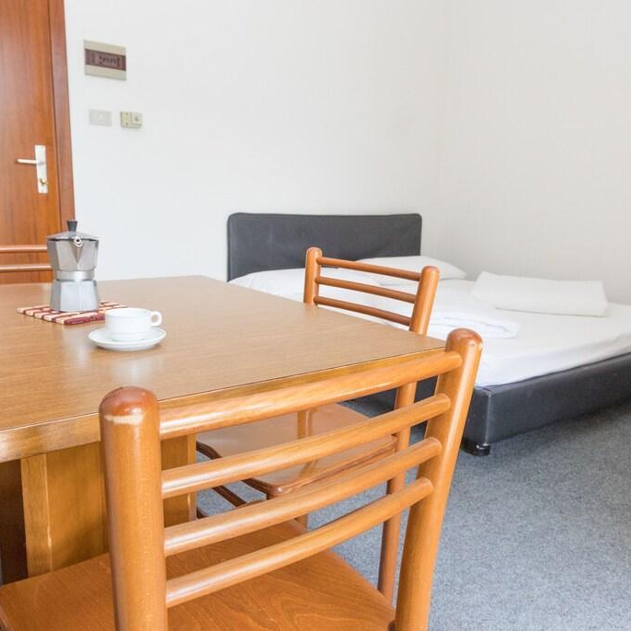 Get Wallpaper Hotel Residence Spiaggia In Riva Del Garda Trentino Alto Adige Hrs Free