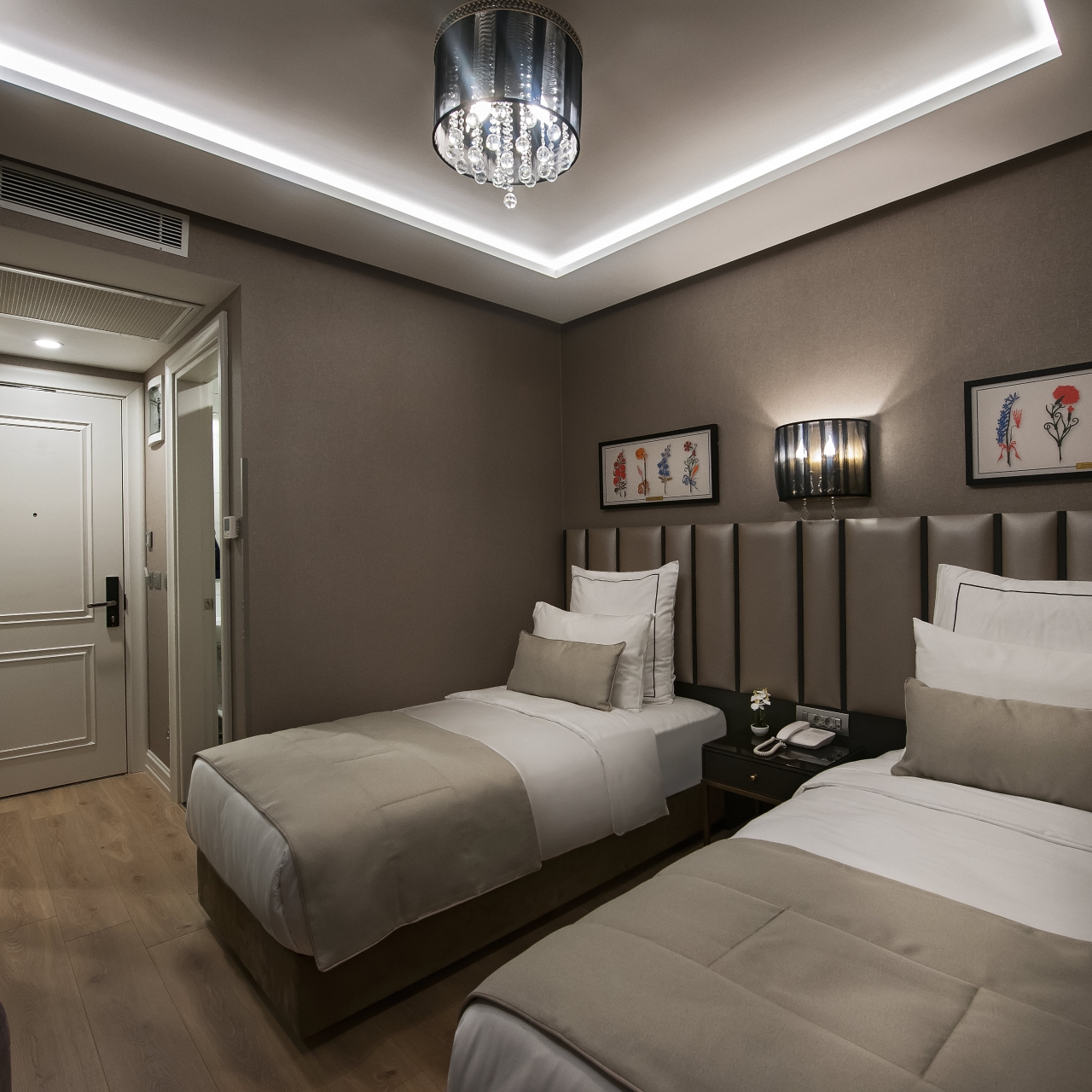 Le Petit Palace Hotel Special Class 4 Hrs Star Hotel In Istanbul Istanbul