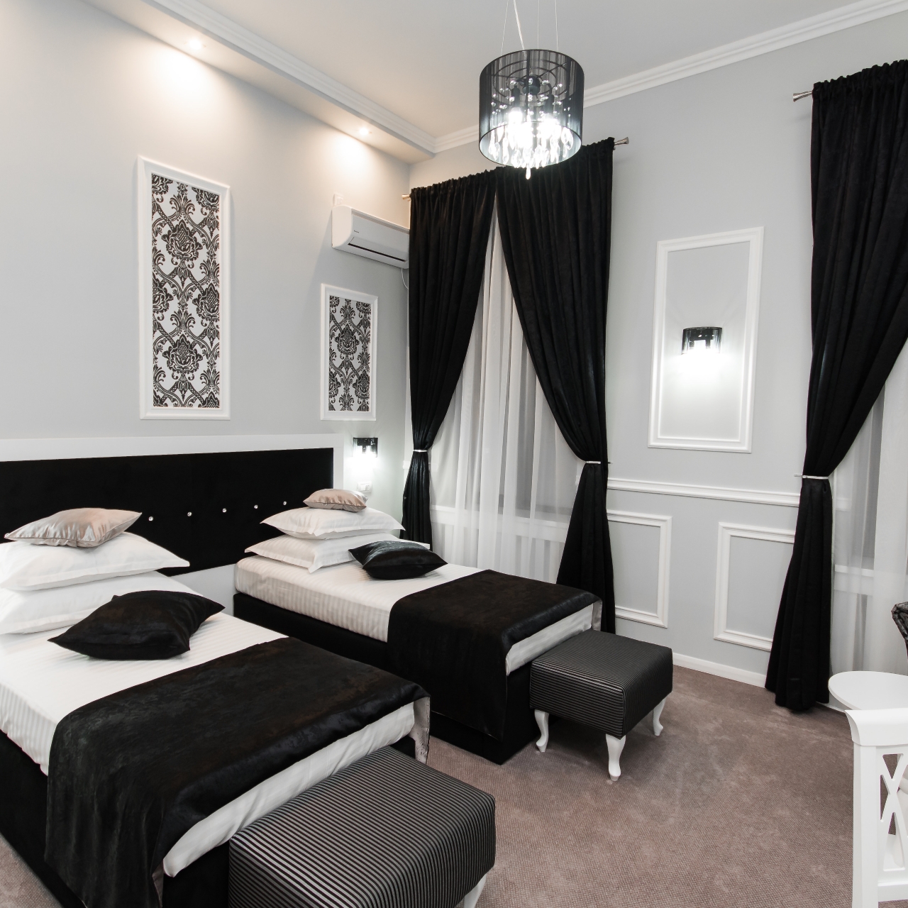 Hotel La Strada Boutique Villa 4 Hrs Star Hotel In Pitesti JudeÅ£ul Arges