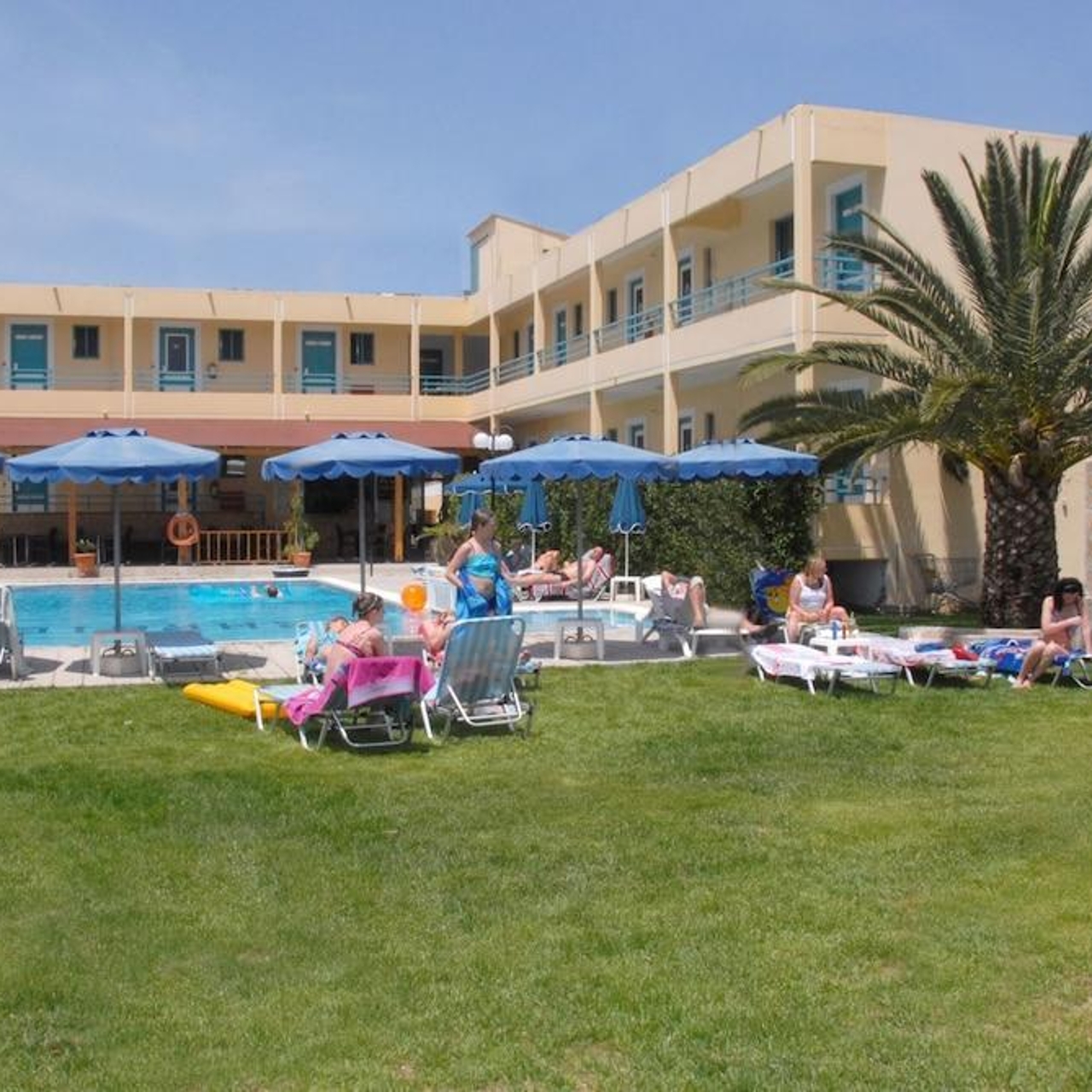 Barbie Hotel Apartments in Aegean) - HRS