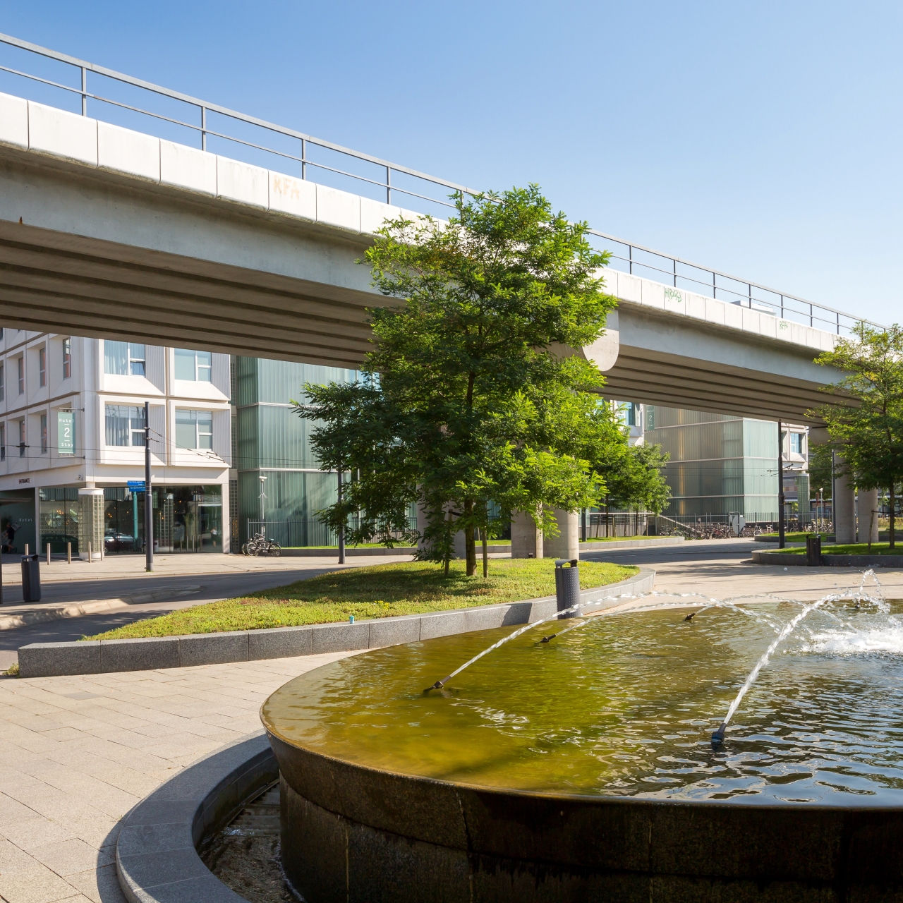 hotel2stay amsterdam at hrs with free services