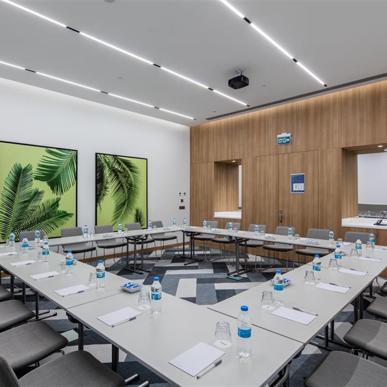 Hotel Hampton By Hilton Istanbul Zeytinburnu 3 Hrs Star Hotel In Istanbul Istanbul