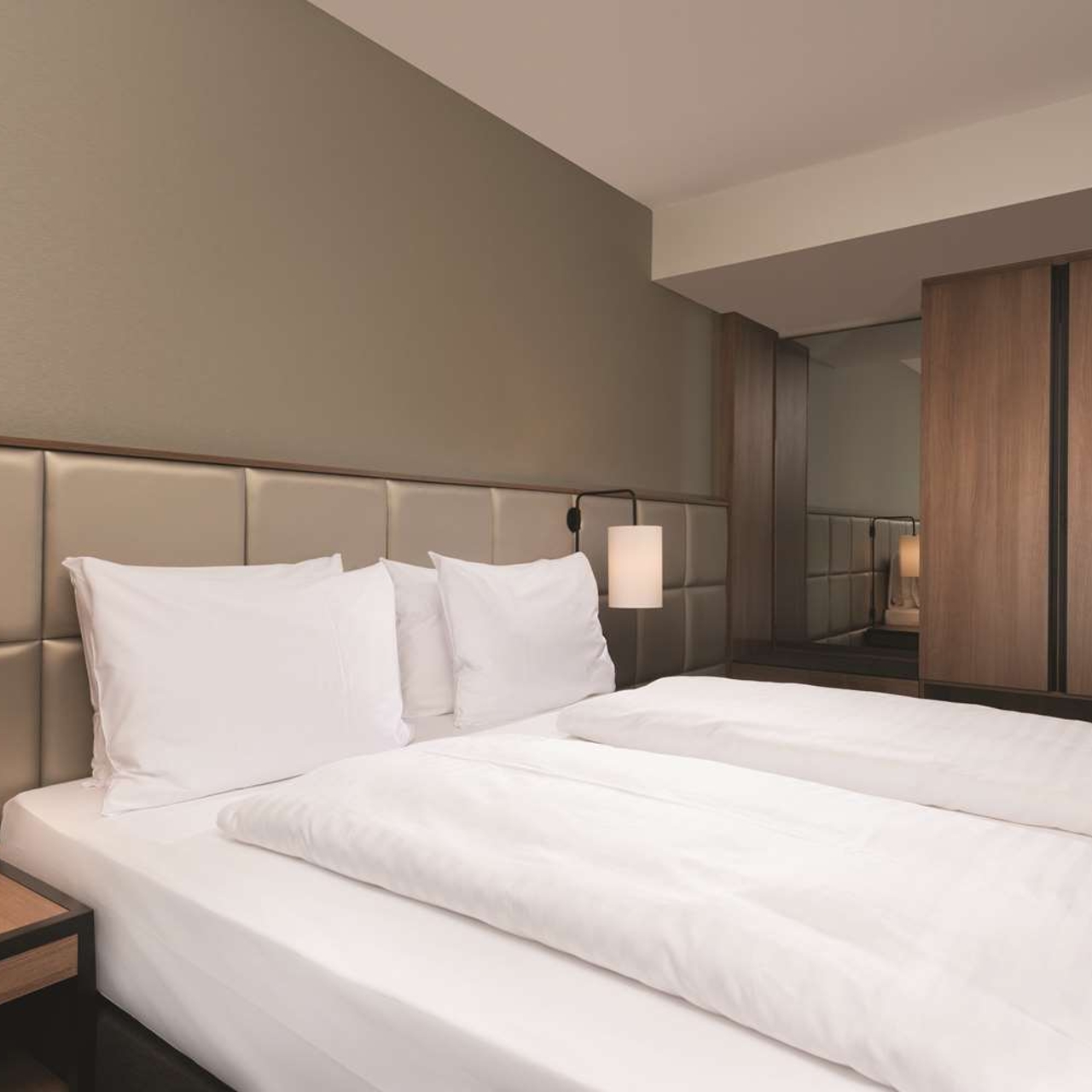 Adina Apartment Hotel Frankfurt Westend 4 Hrs Star Hotel In