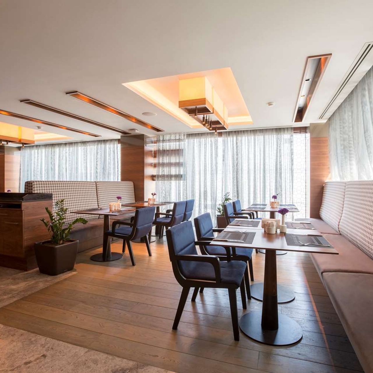 Hotel Golden Tulip Istanbul Bayrampasa 5 Hrs Star Hotel In Istanbul Istanbul