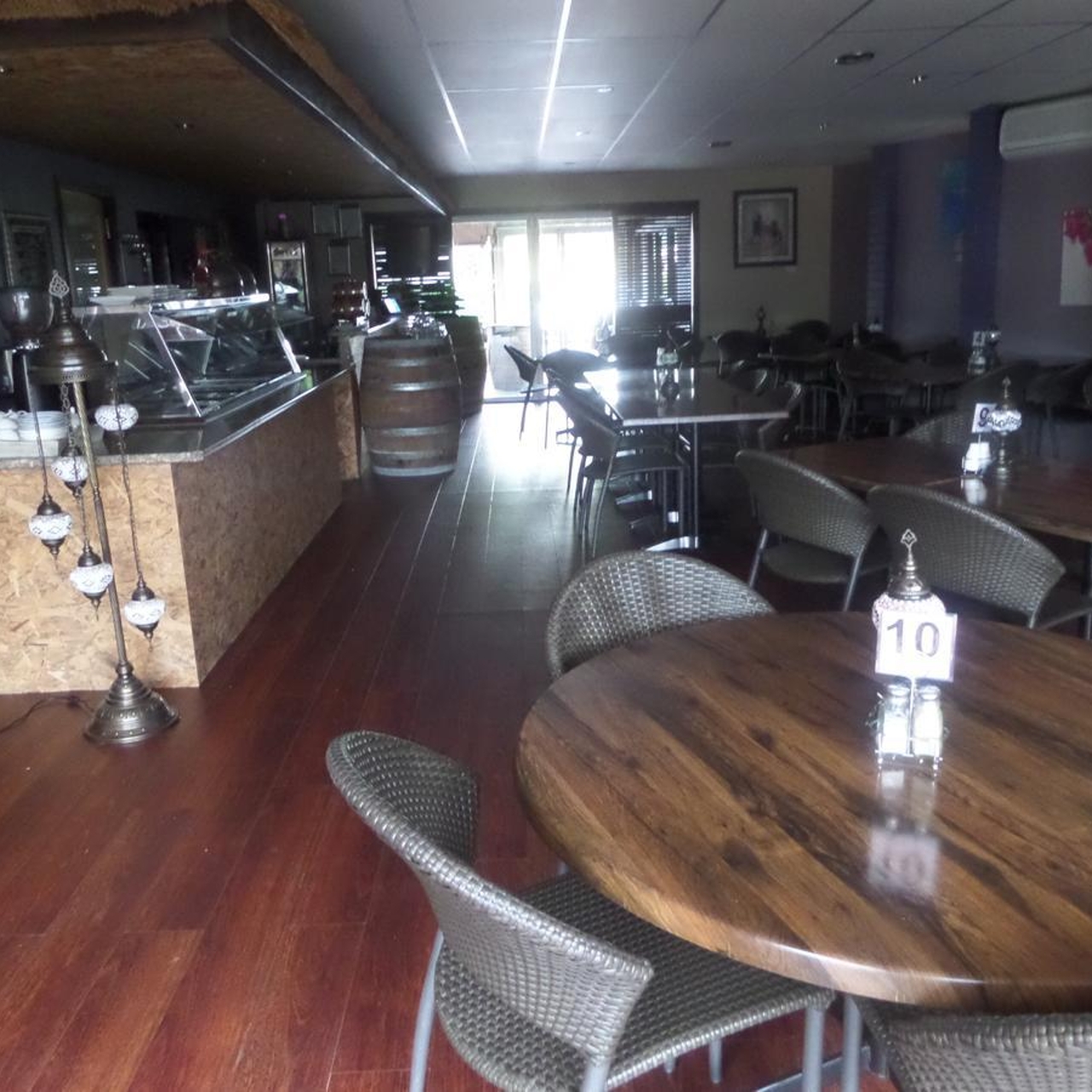 motel oasis australia at hrs with free services