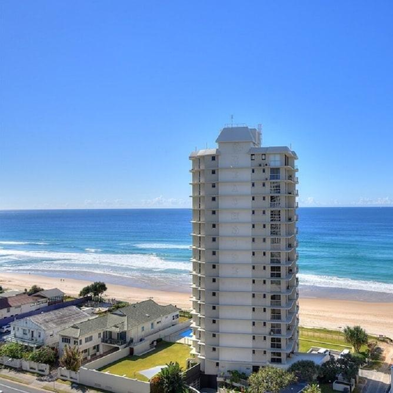 Hotel Bougainvillea Luxury Apartments 4 Hrs Star Hotel In Surfers Paradise State Of Queensland