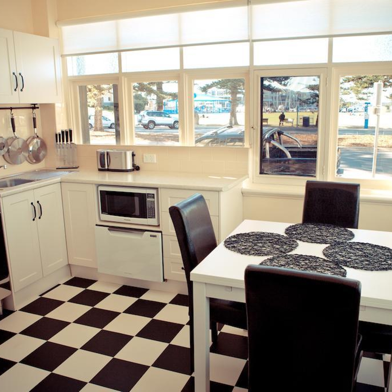 Hotel Bayview Apartments Glenelg In Glenelg State Of South