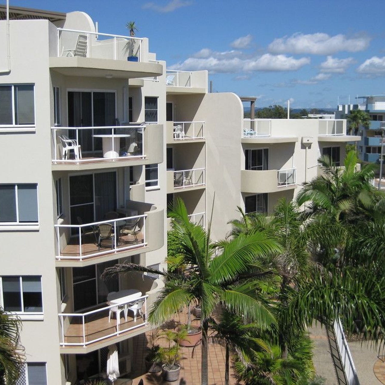 Hotel Burlington Holiday Apartments 3 Hrs Star Hotel In Maroochydore State Of Queensland