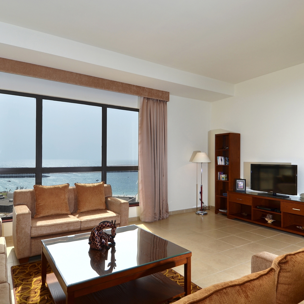 Beach roda residence suites jumeirah amwaj Roda amwaj