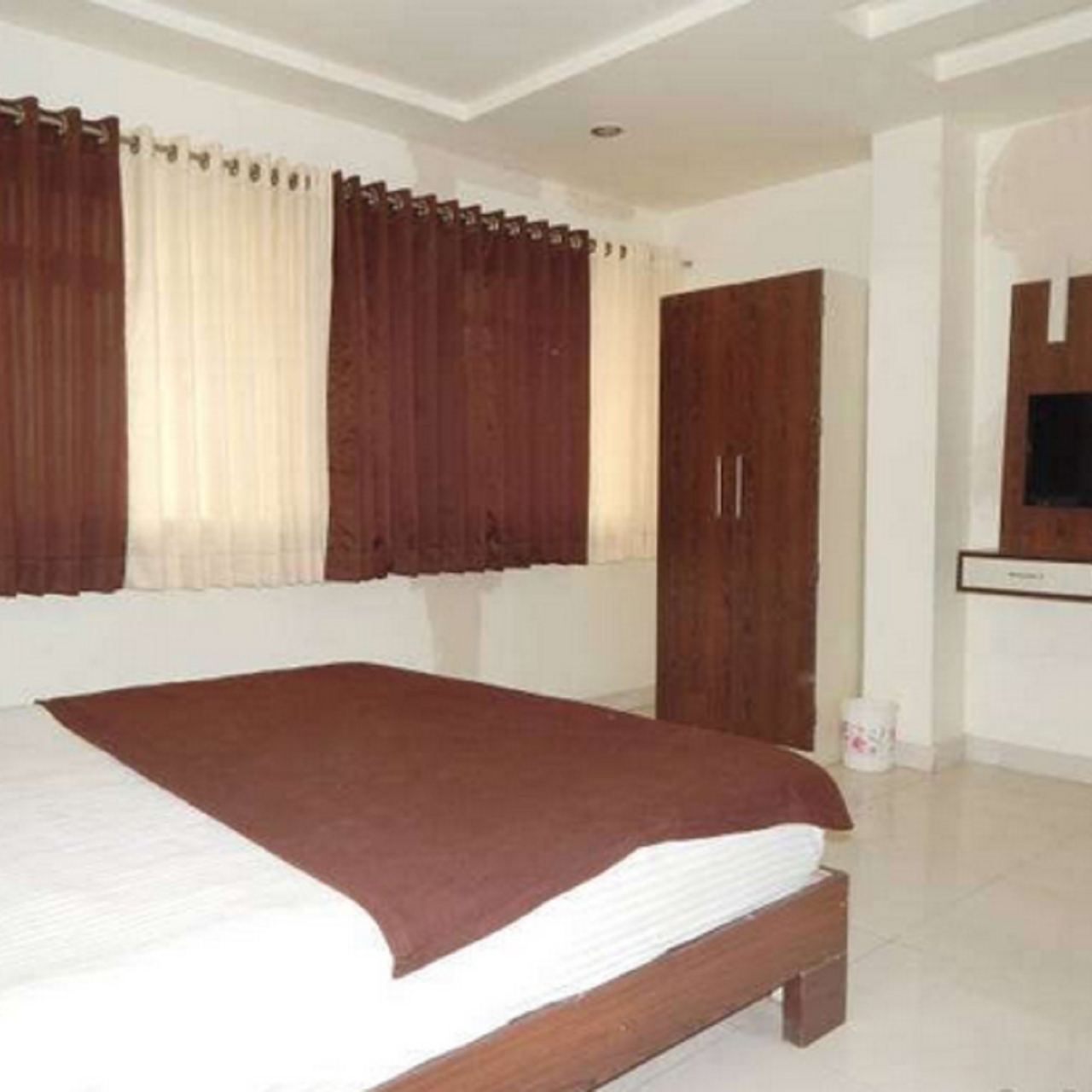 Hotel Pathika In Jalgaon State Of Maharashtra Hrs Discovering the best hotels in bangalore near railway station. hotel pathika in jalgaon state of