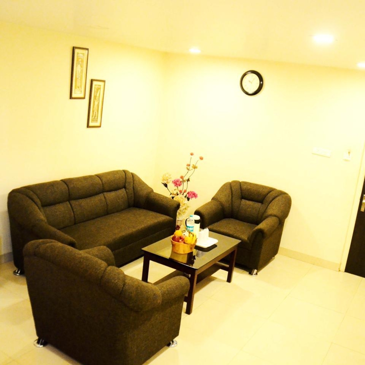 Hotel The Mohini Royale 3 Hrs Star Hotel In Jharsuguda State Of Orissa Misafirler icin ofis, lobide uecretsiz gazete servisi ve kuru temizleme/camaşir yikama servisi mevcuttur. hotel the mohini royale 3 hrs star