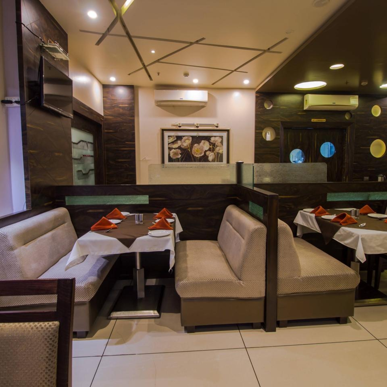 Fabhotel Regal Inn Pimpri Chinchwad 3 Hrs Star Hotel In Pimpri