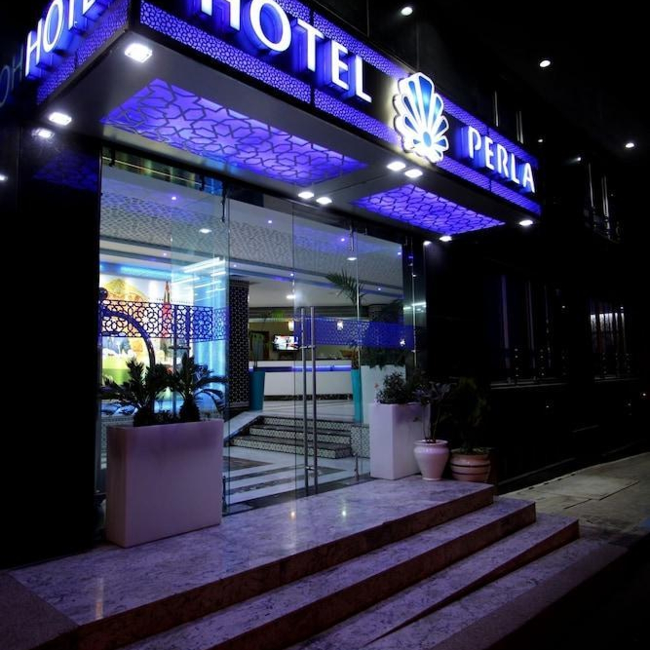 Hotel La Perla en Al Hoceima en HRS con servicios gratuitos