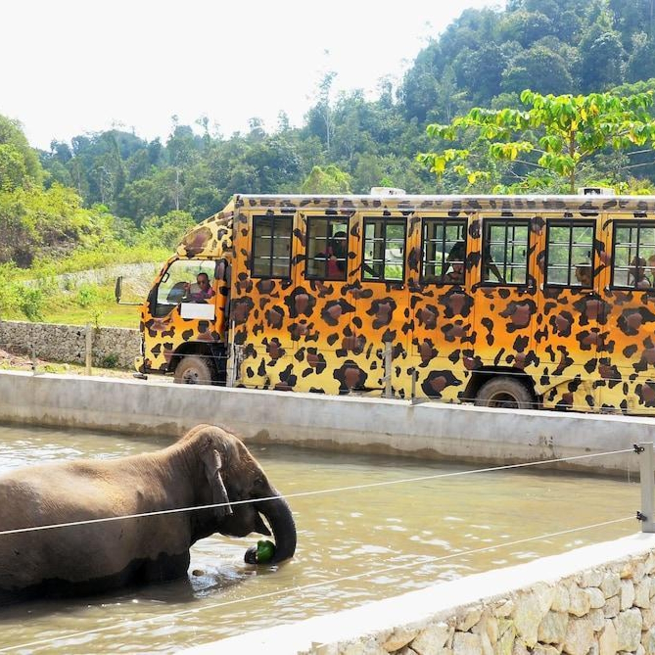 Hotel Arabian Bay Resort Bukit Gambang Resort City Malaysia At Hrs With Free Services