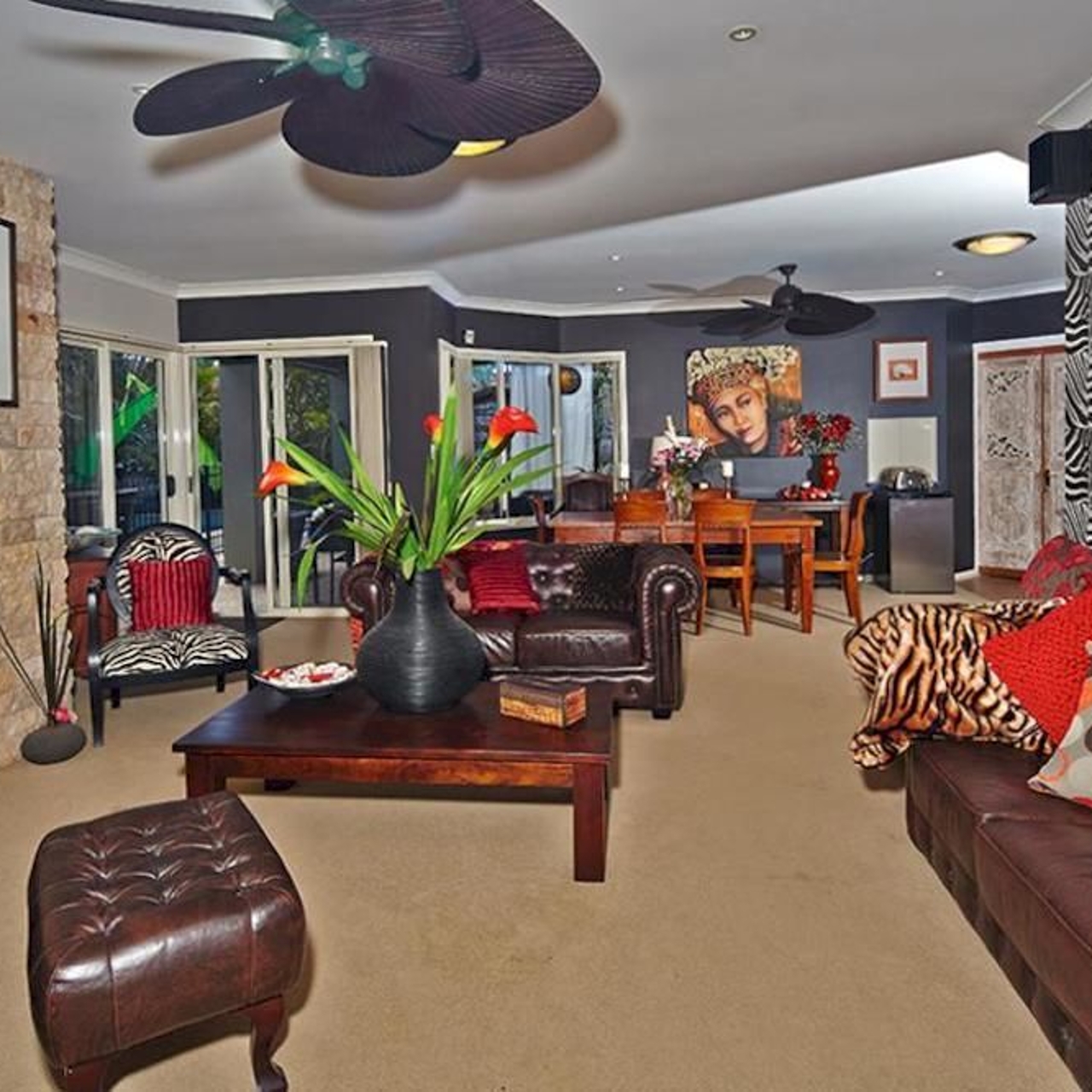 Hotel Avon Lodge Bribie Island 4 Hrs Star Hotel In Old Bribie State Of Queensland