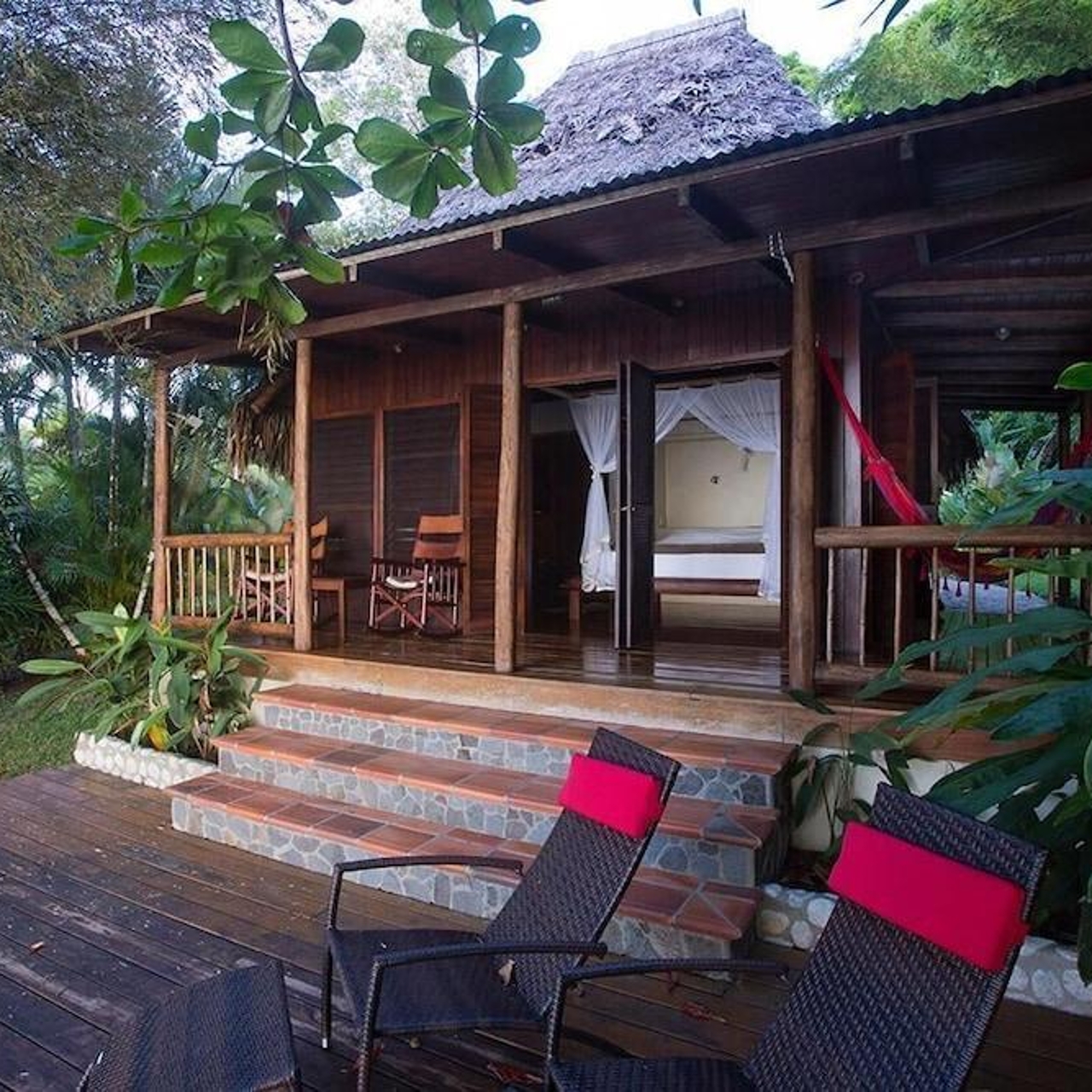 Hotel Bosque del Cabo Rain Forest Lodge en Puerto Jiménez en HRS con  servicios gratuitos