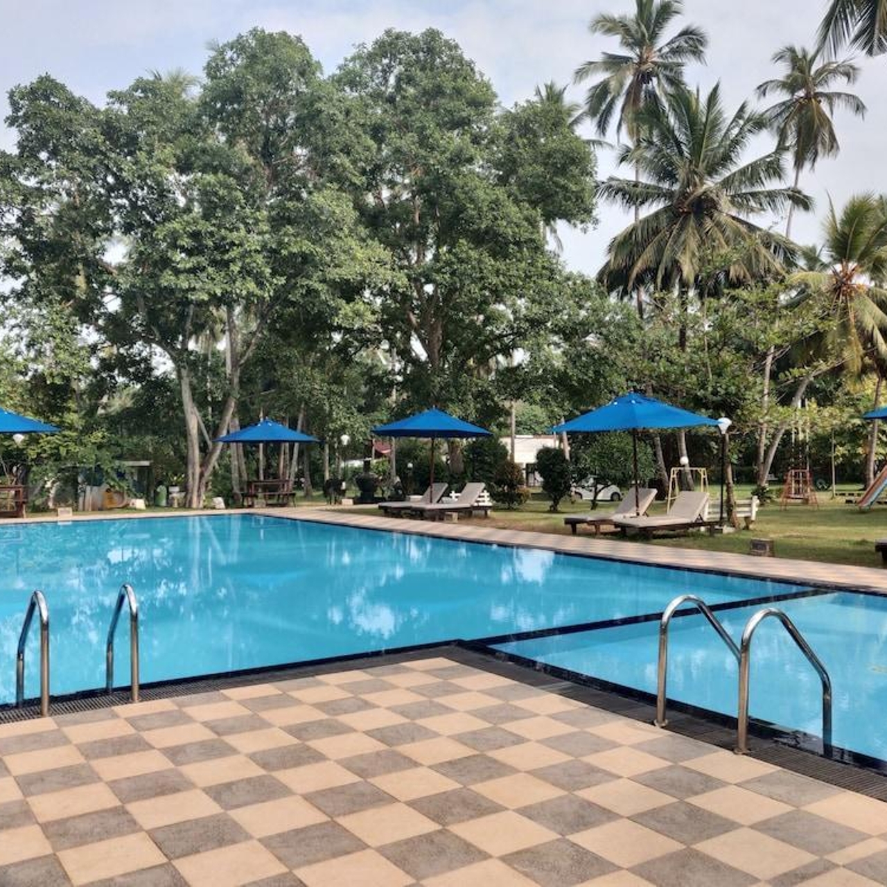 Oreeka Hotel - 3 HRS star hotel in Negombo (Western)