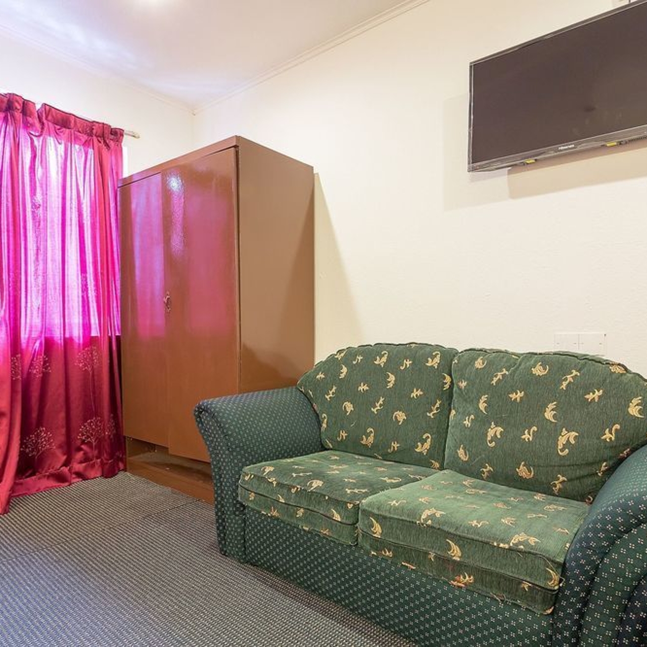 Hotel Zen Rooms Jalan Tiong Nam Chowkit Malaysia At Hrs With Free Services