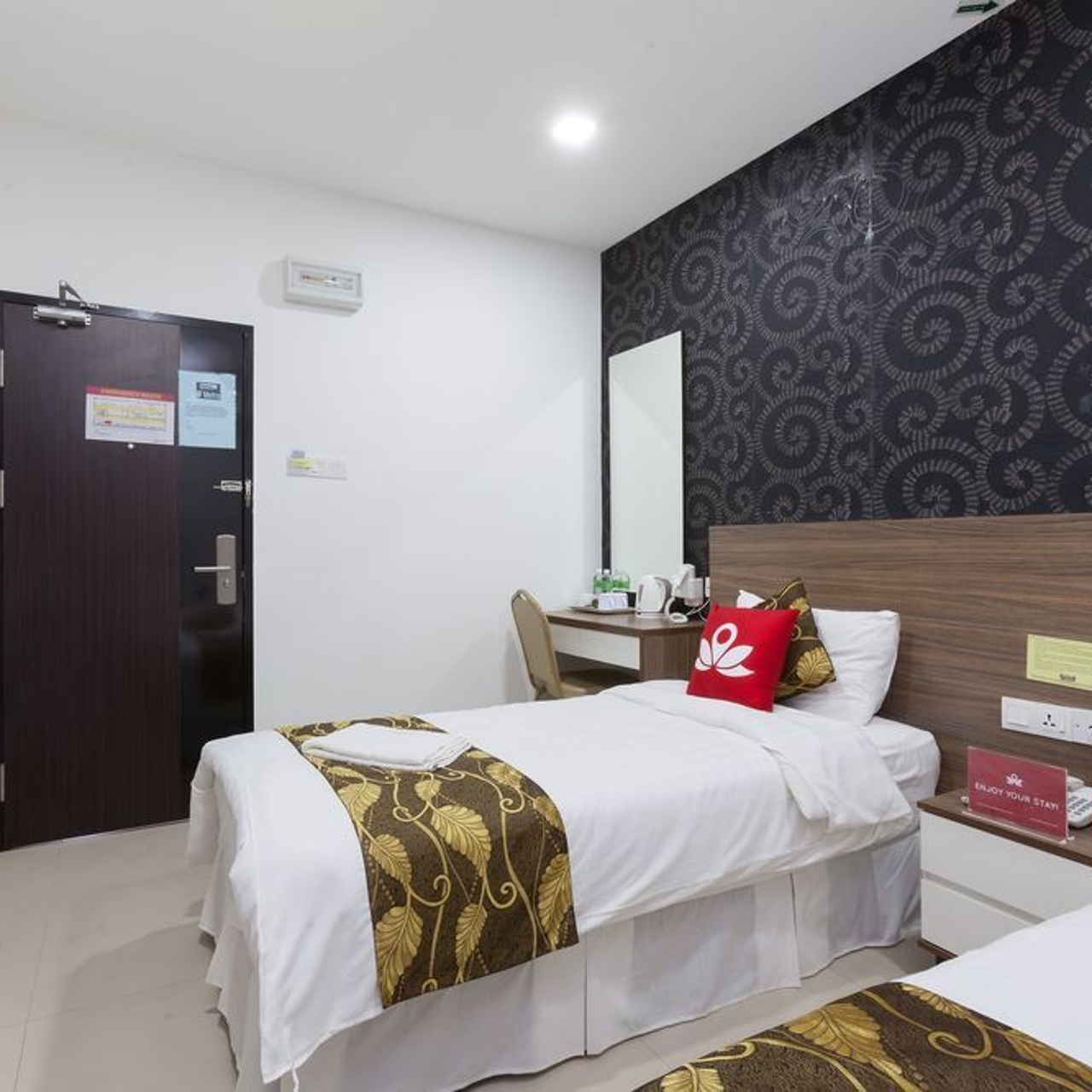 Hotel Zen Rooms Near Salam Hospital 3 Hrs Star Hotel In Bandar Shah Alam Selangor