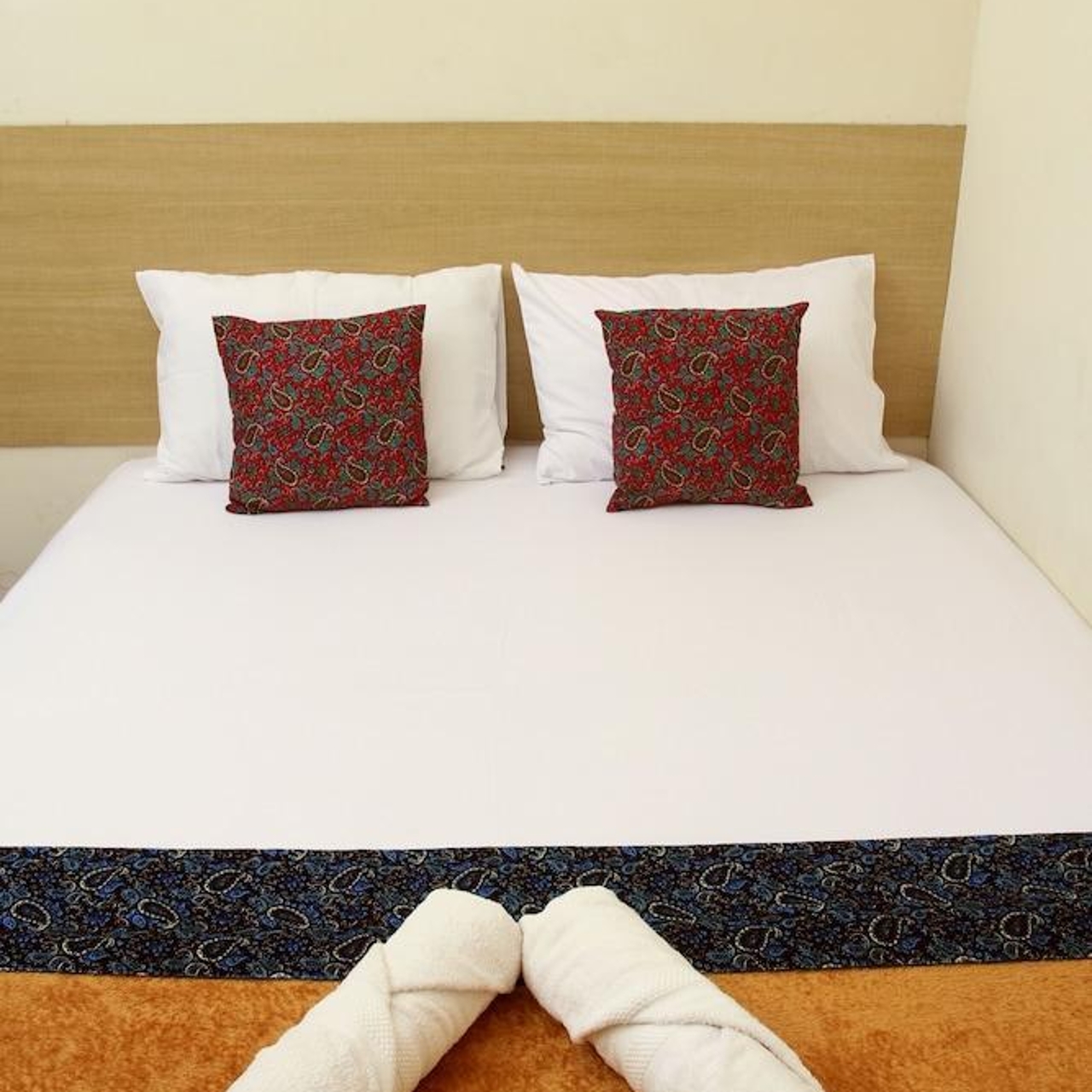 Hotel Bantal Guling Alun Alun Bandung Indonesia At Hrs With Free Services