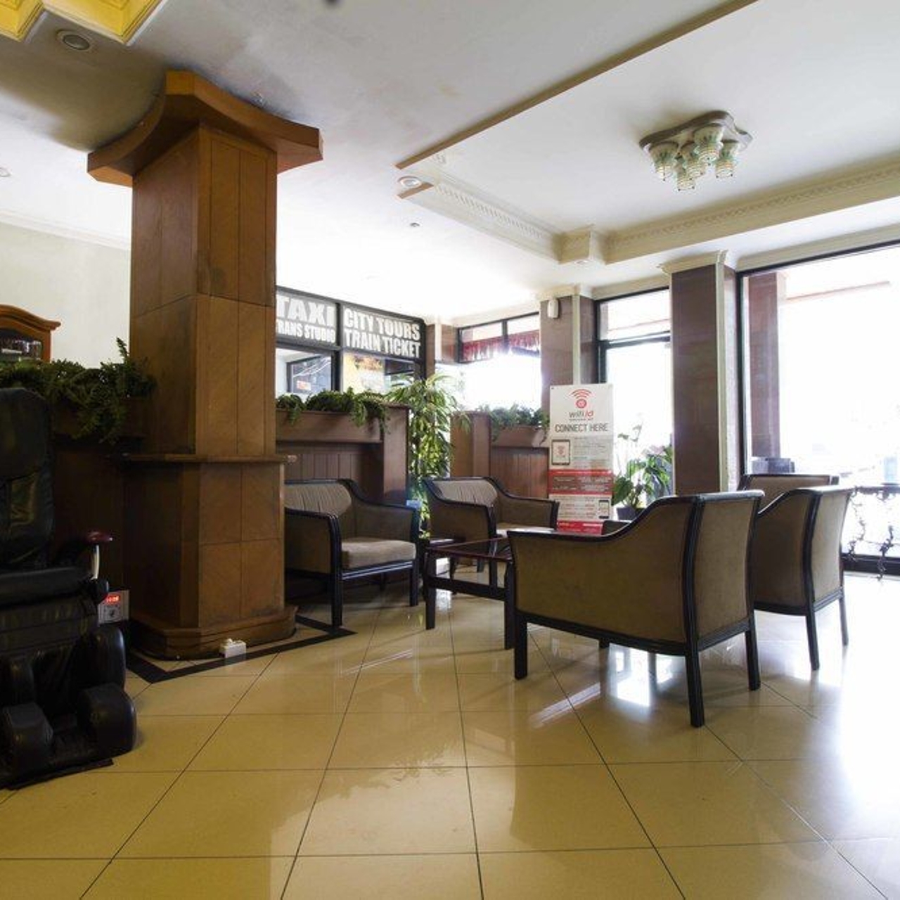 Hotel Reddoorz Near Cihampelas Walk 3 Hrs Star Hotel In Bandung