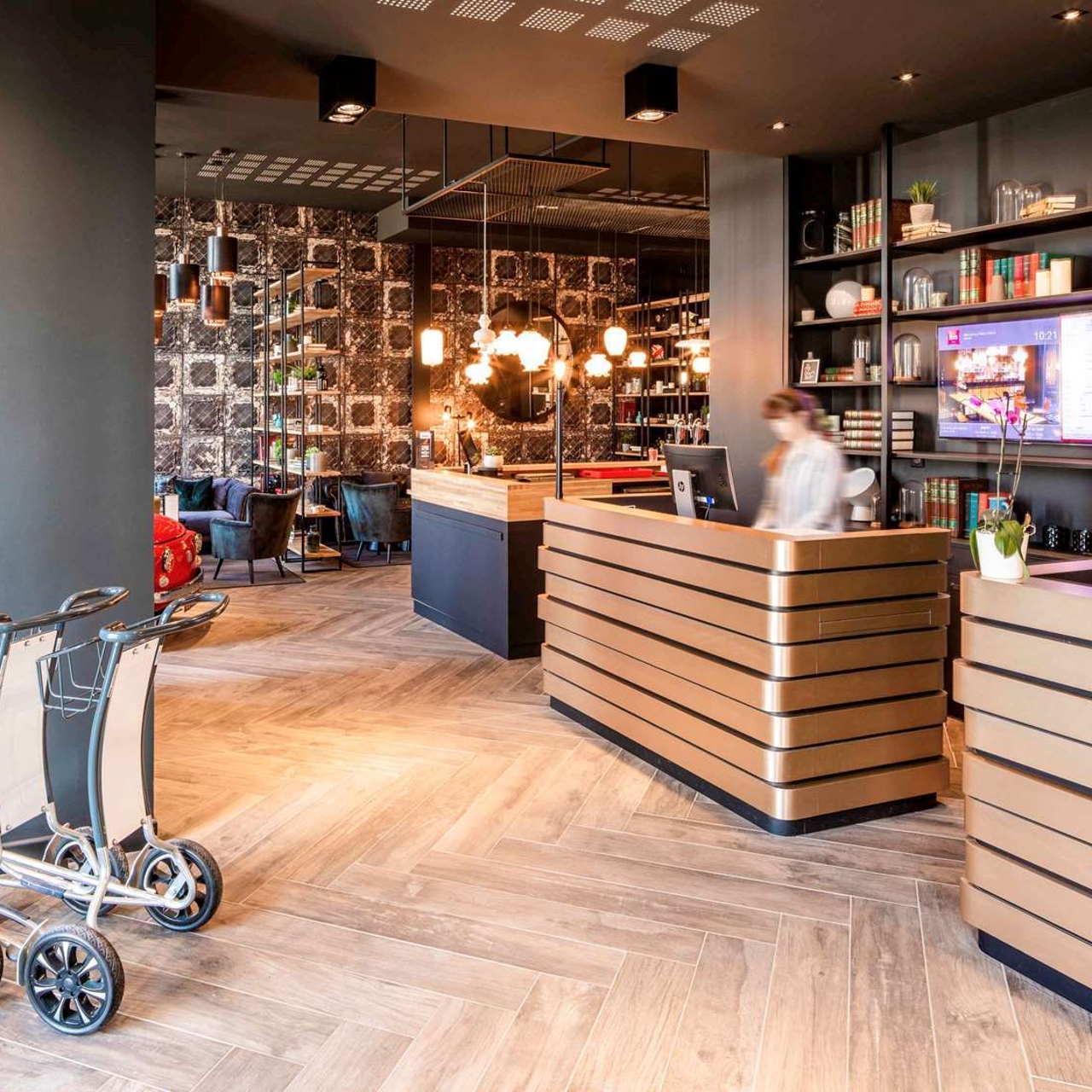 Hotel Ibis Le Mans Centre Gare Nord France Chez Hrs Avec Services Gratuits Hotel Ibis Le Mans Centre Gare Nord France Chez Hrs Avec Services Gratuits