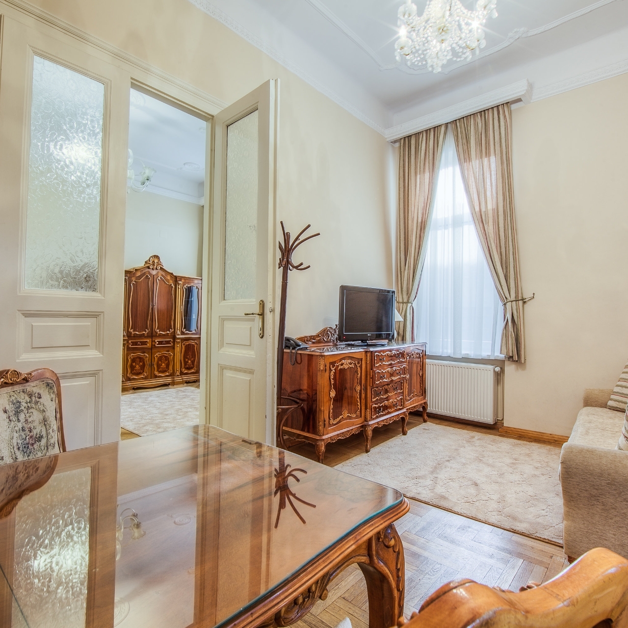 Hotel Residence Central Annapolis 3 Hrs Star Hotel In Brasov