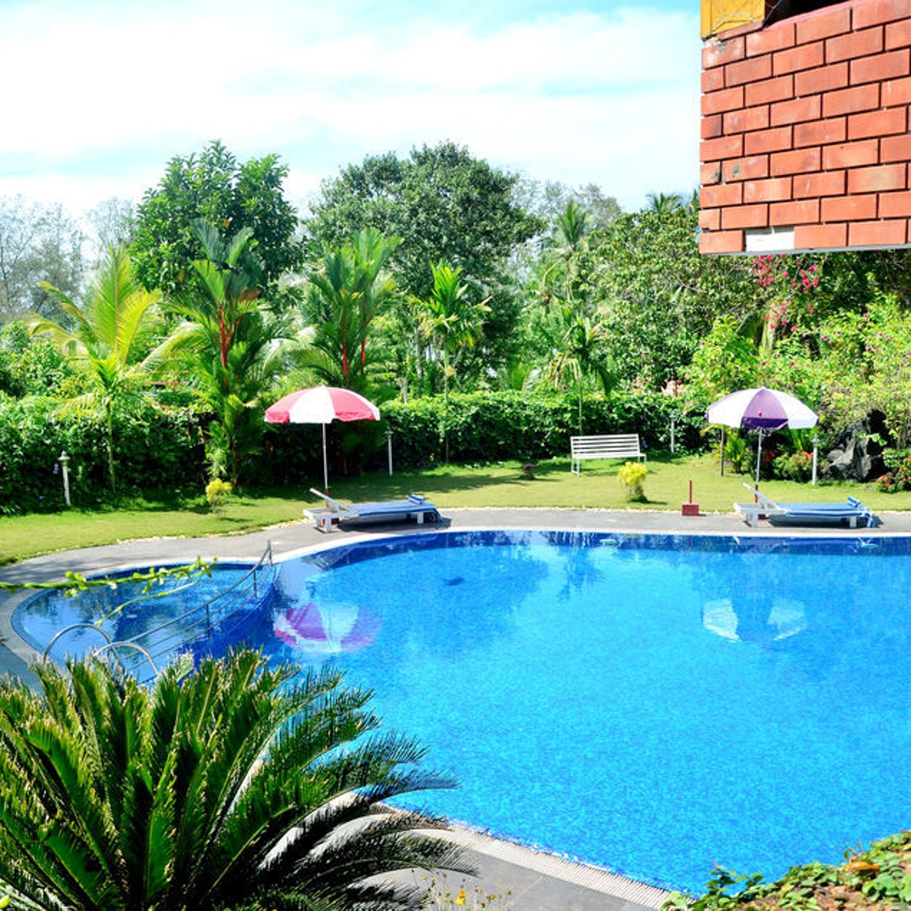 Hotel Vasco Dagama Beach Resort - 3 HRS star hotel in Calicut (State of  Kerala)
